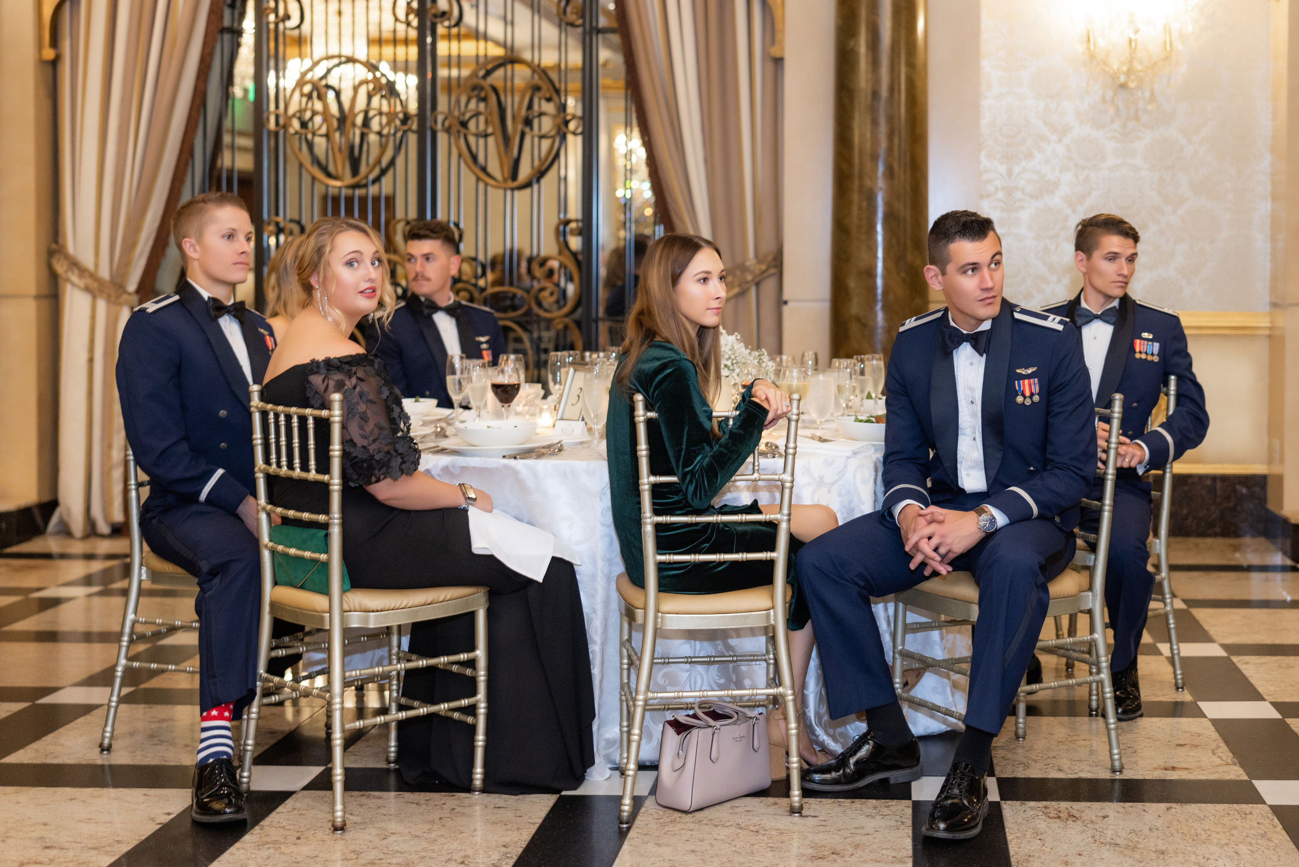 Ester & Conner. Wedding and Event photography, Kisses + Veil