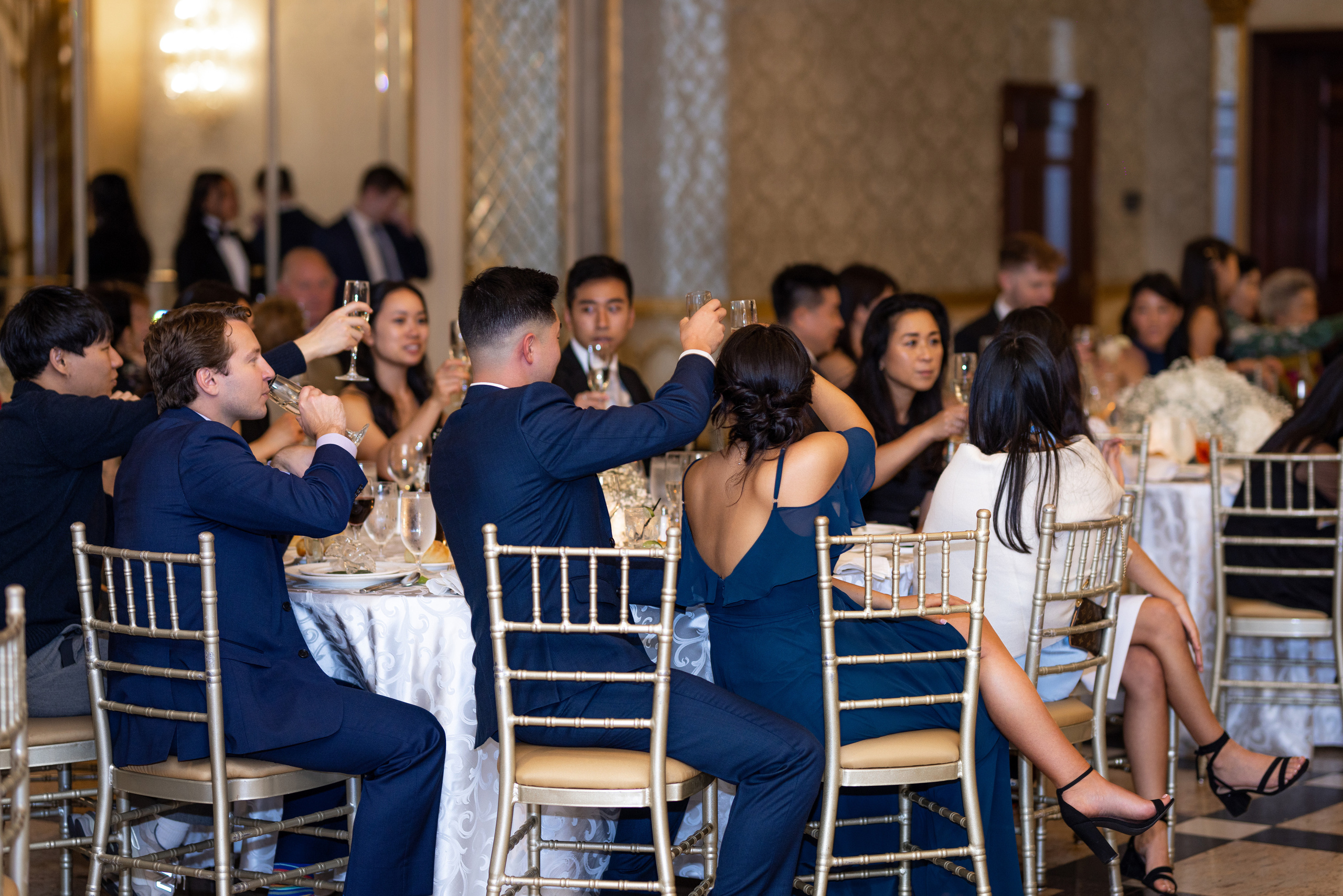 Ester & Conner. Wedding and Event photography, Kisses + Veil