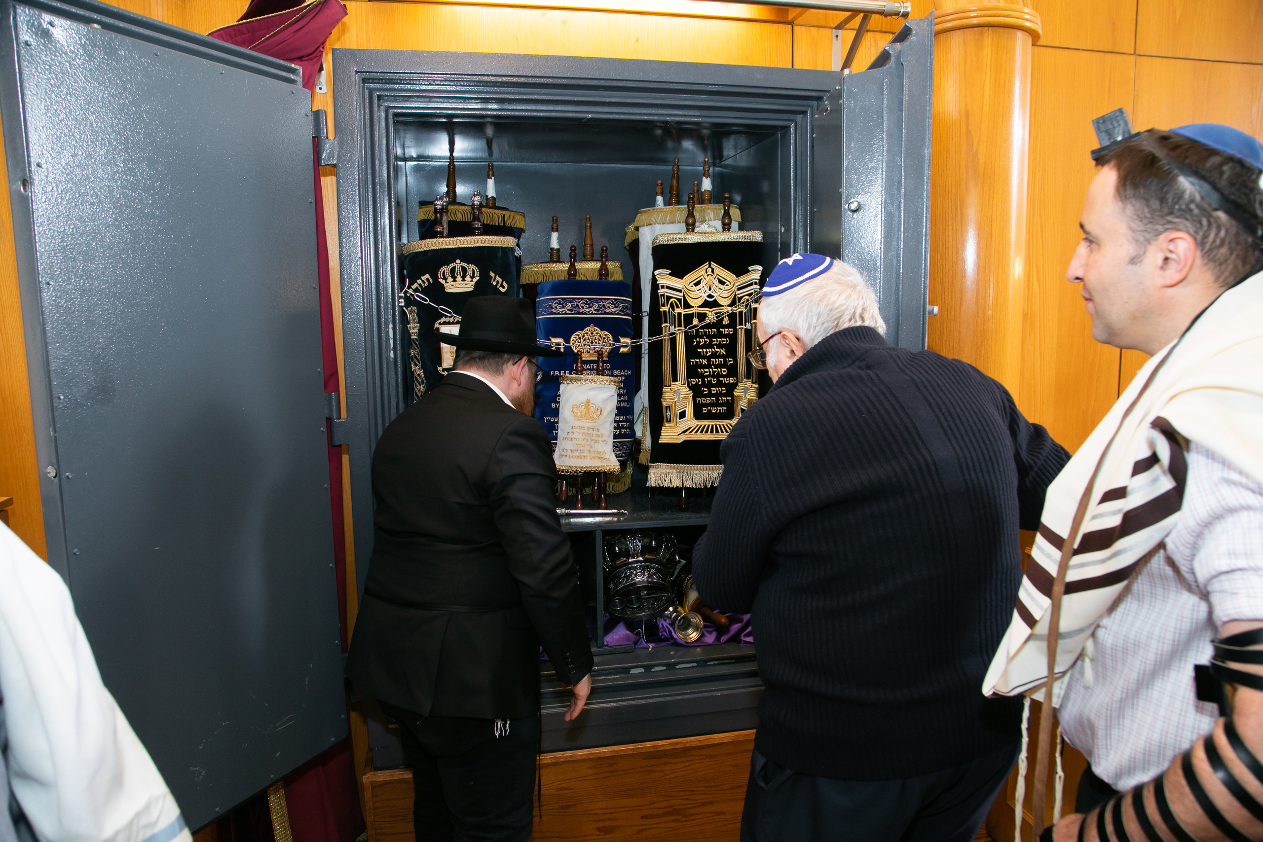 Bar | Bat Mitzvah. Wedding and Event photography, Kisses + Veil