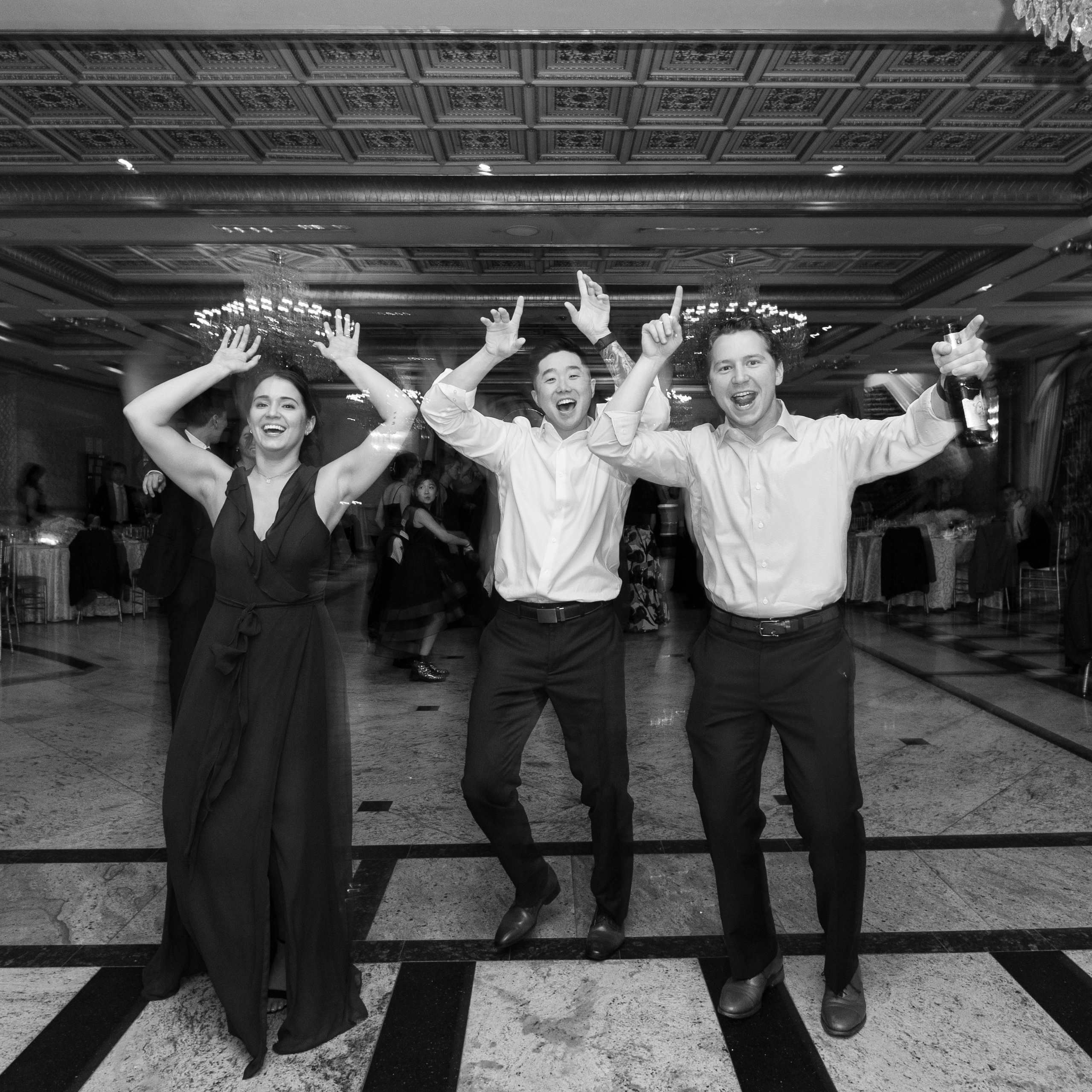 Ester & Conner. Wedding and Event photography, Kisses + Veil