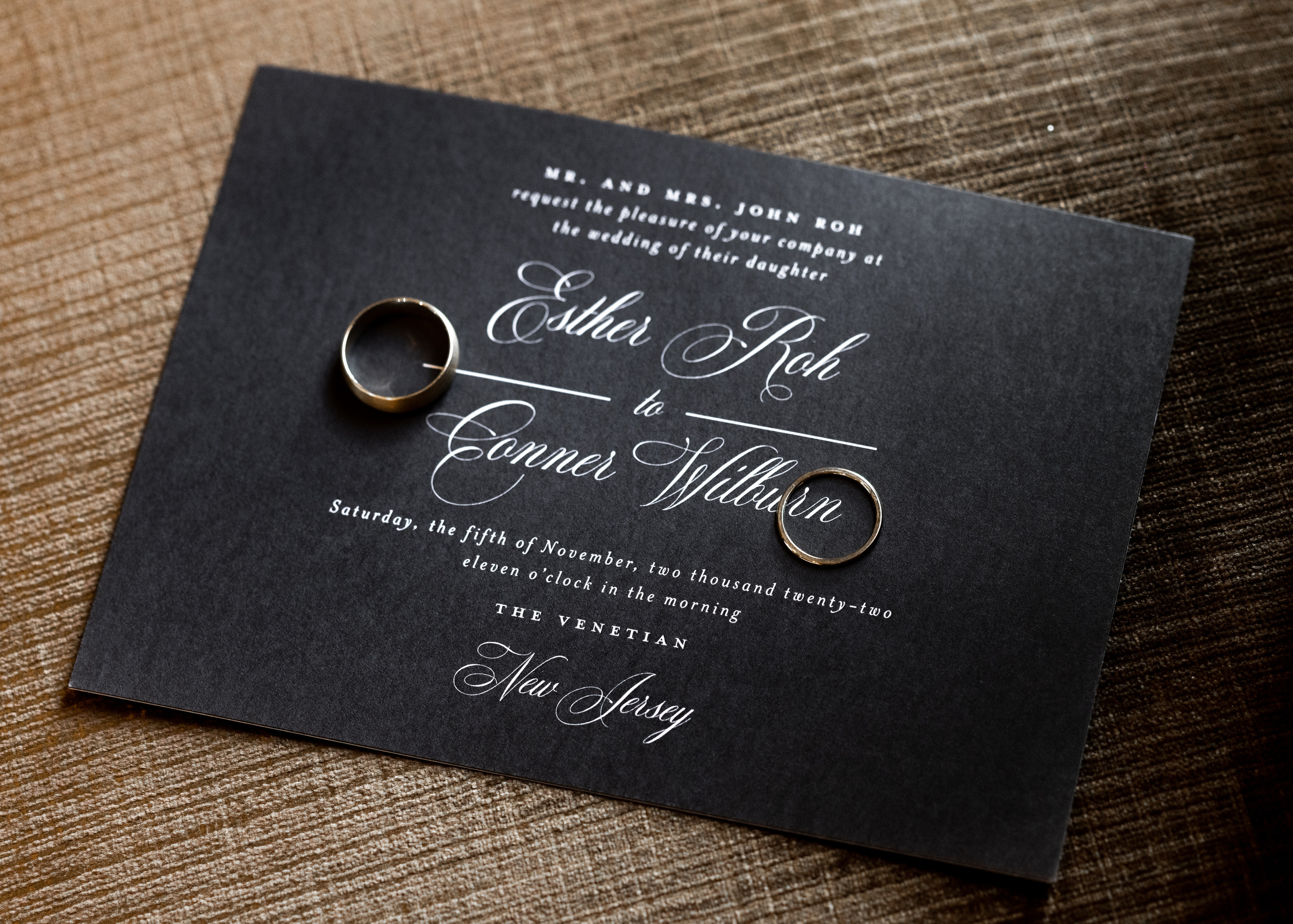 Ester & Conner. Wedding and Event photography, Kisses + Veil