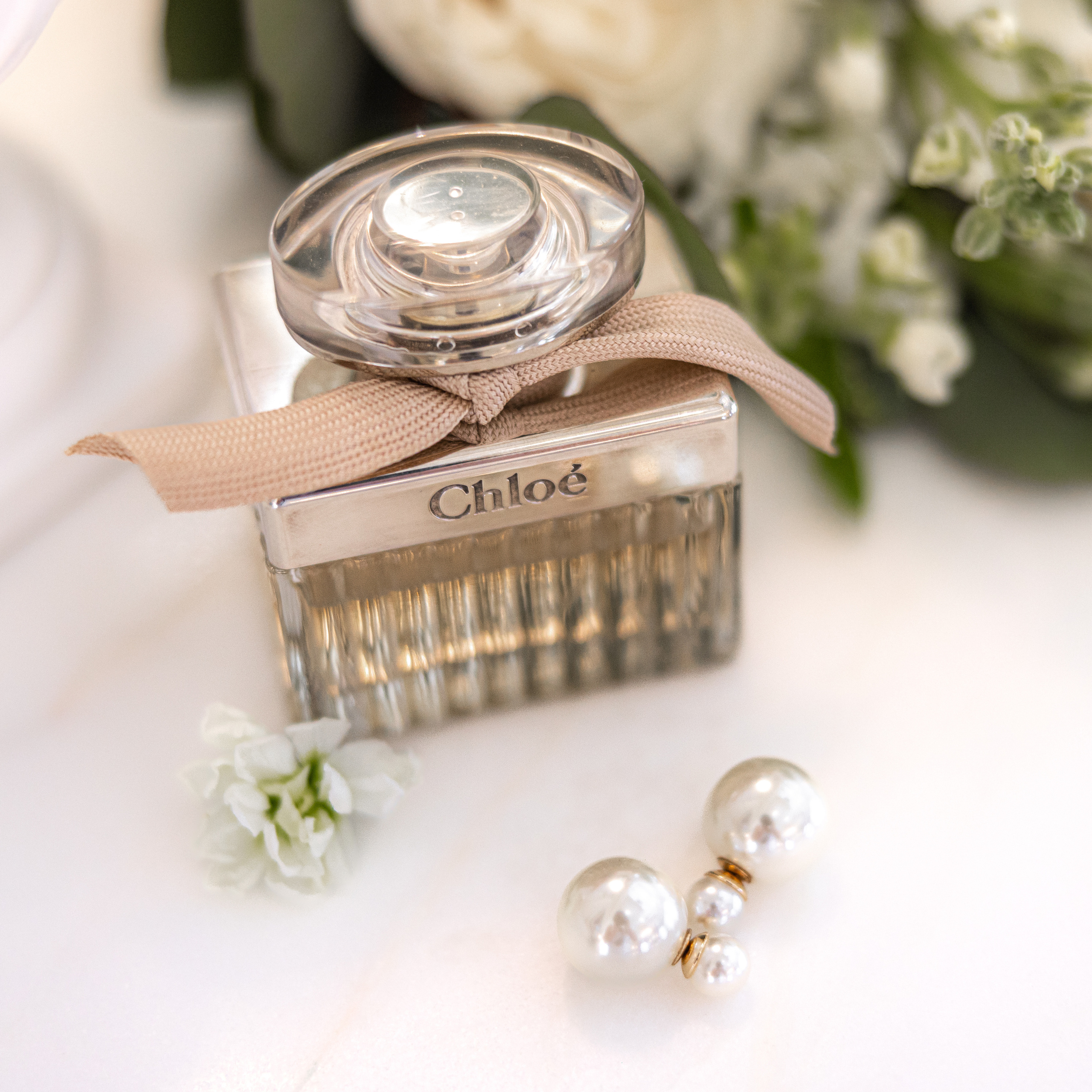 Ester & Conner. Wedding and Event photography, Kisses + Veil