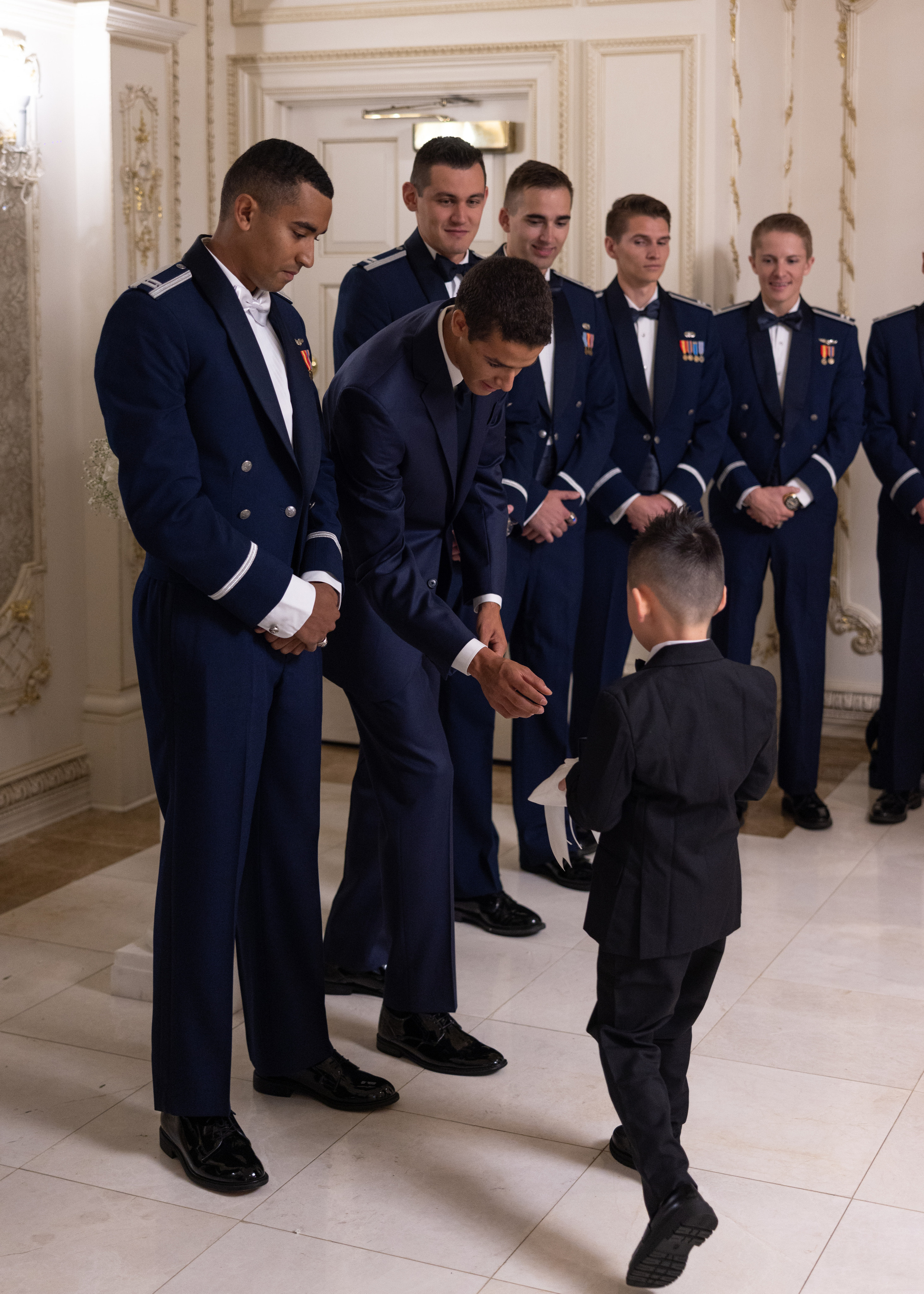 Ester & Conner. Wedding and Event photography, Kisses + Veil