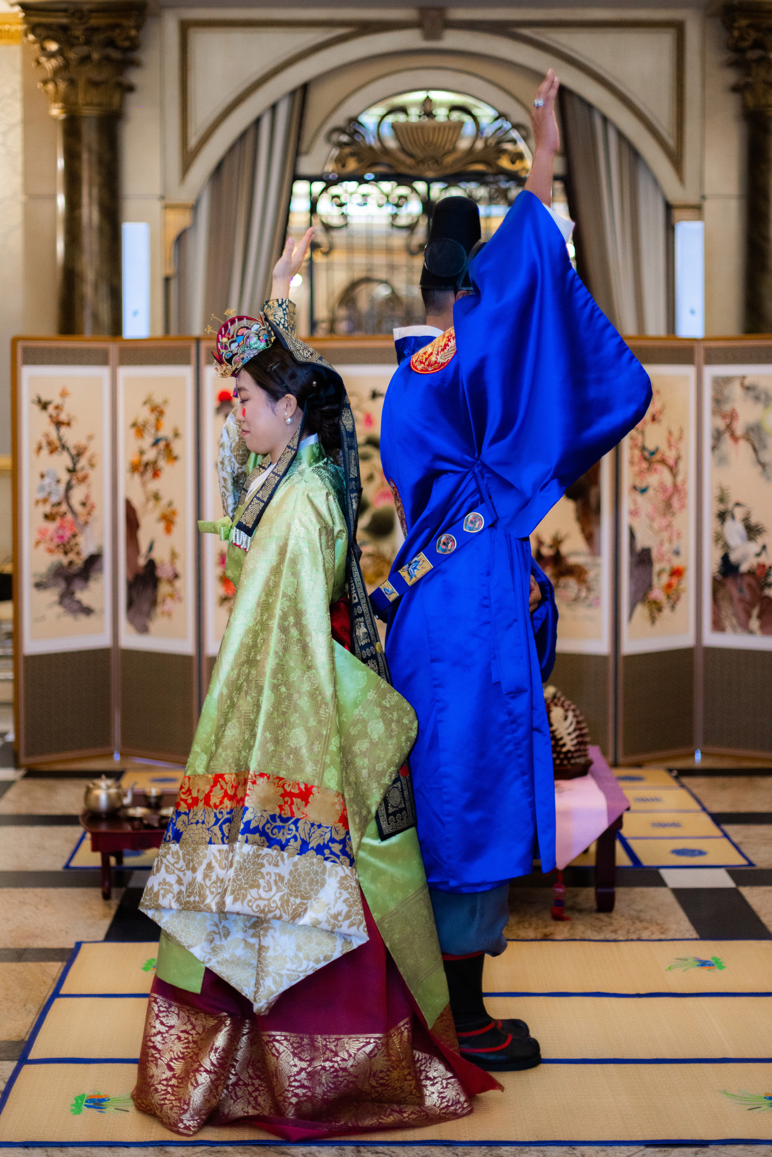 Ester & Conner. Wedding and Event photography, Kisses + Veil