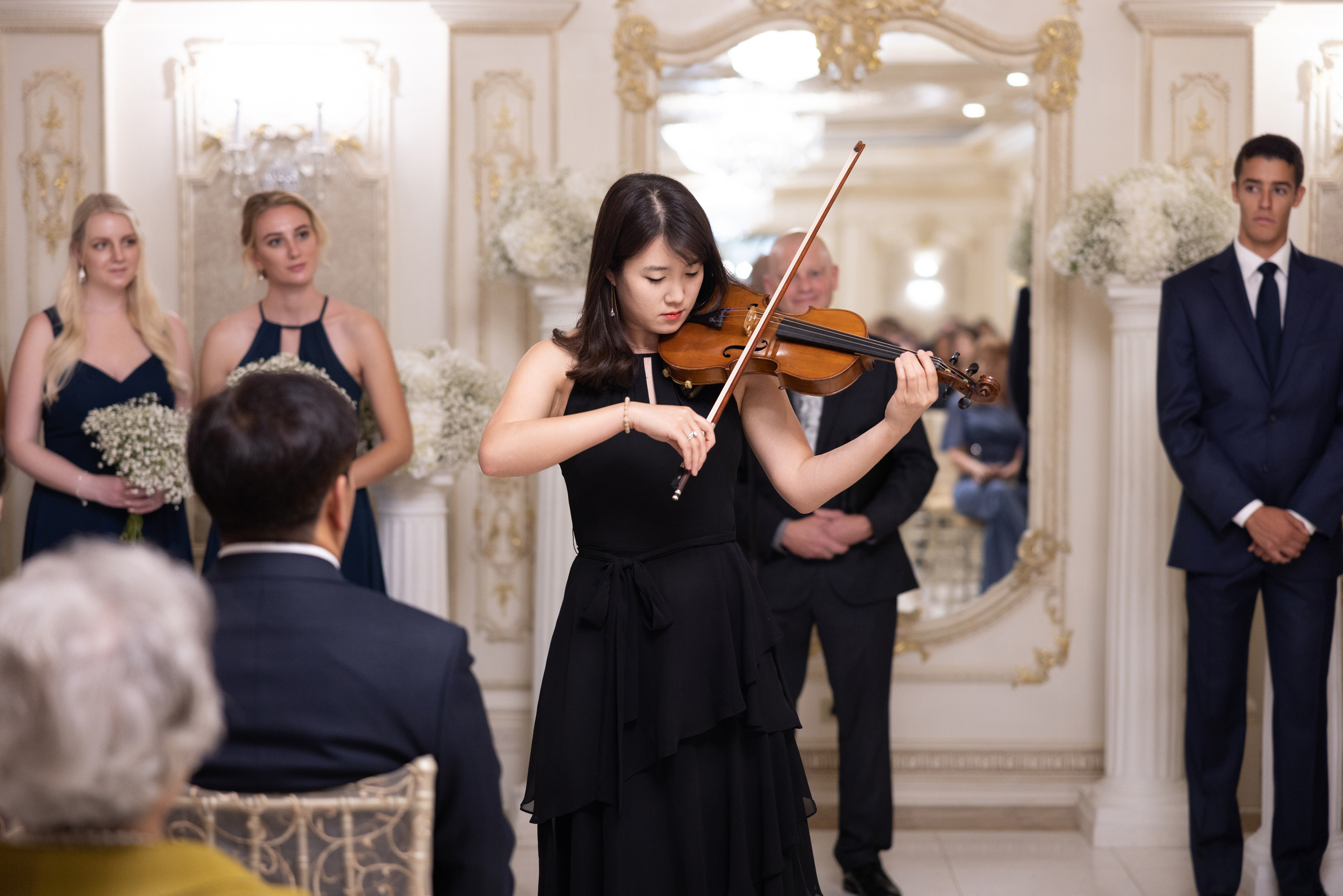 Ester & Conner. Wedding and Event photography, Kisses + Veil