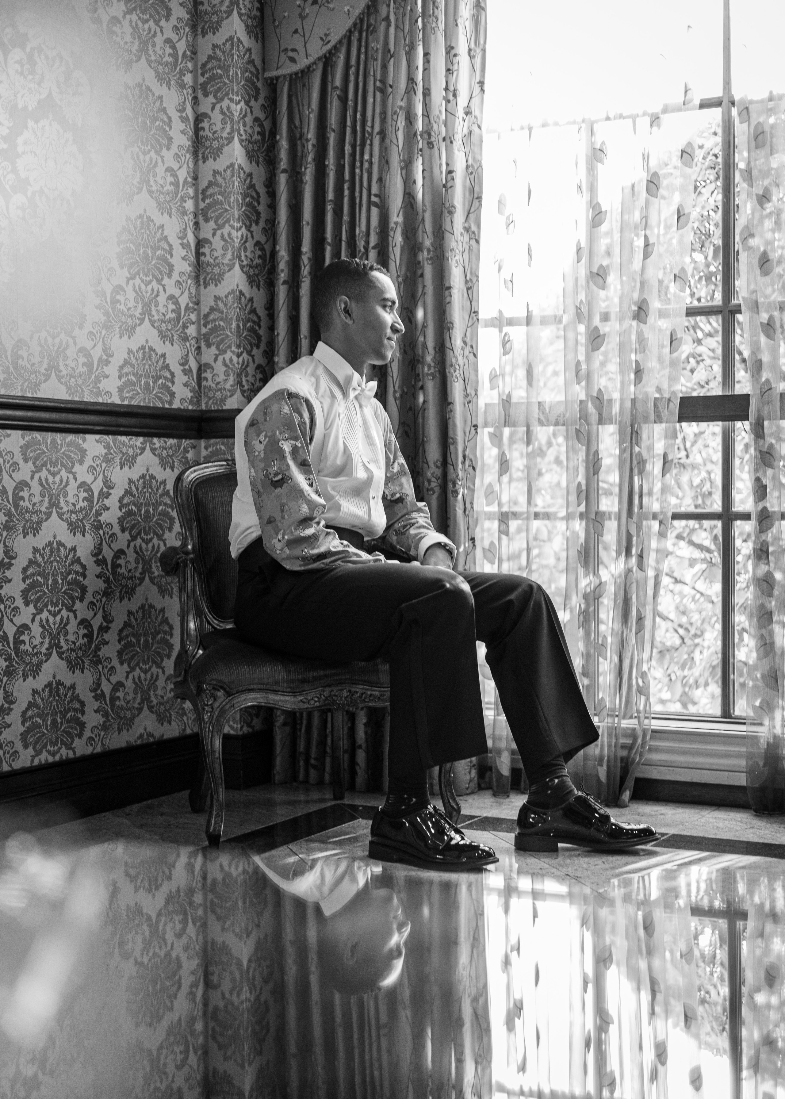 Ester & Conner. Wedding and Event photography, Kisses + Veil