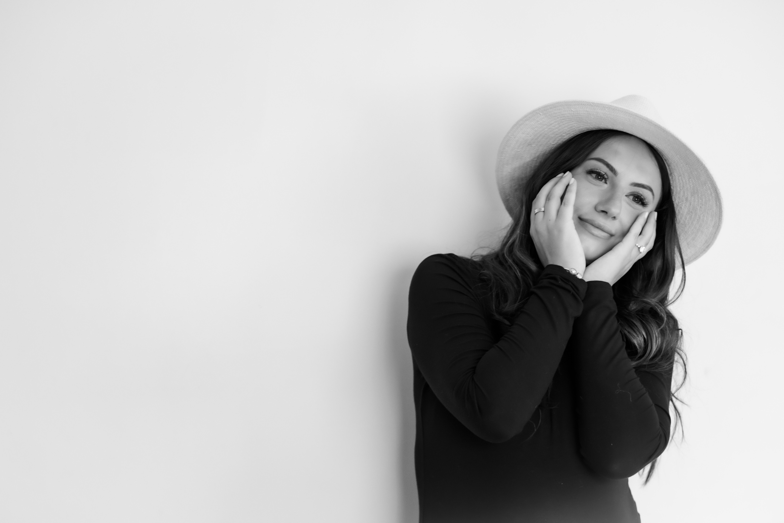 Newborn | Family | Maternity. Wedding and Event photography, Kisses + Veil