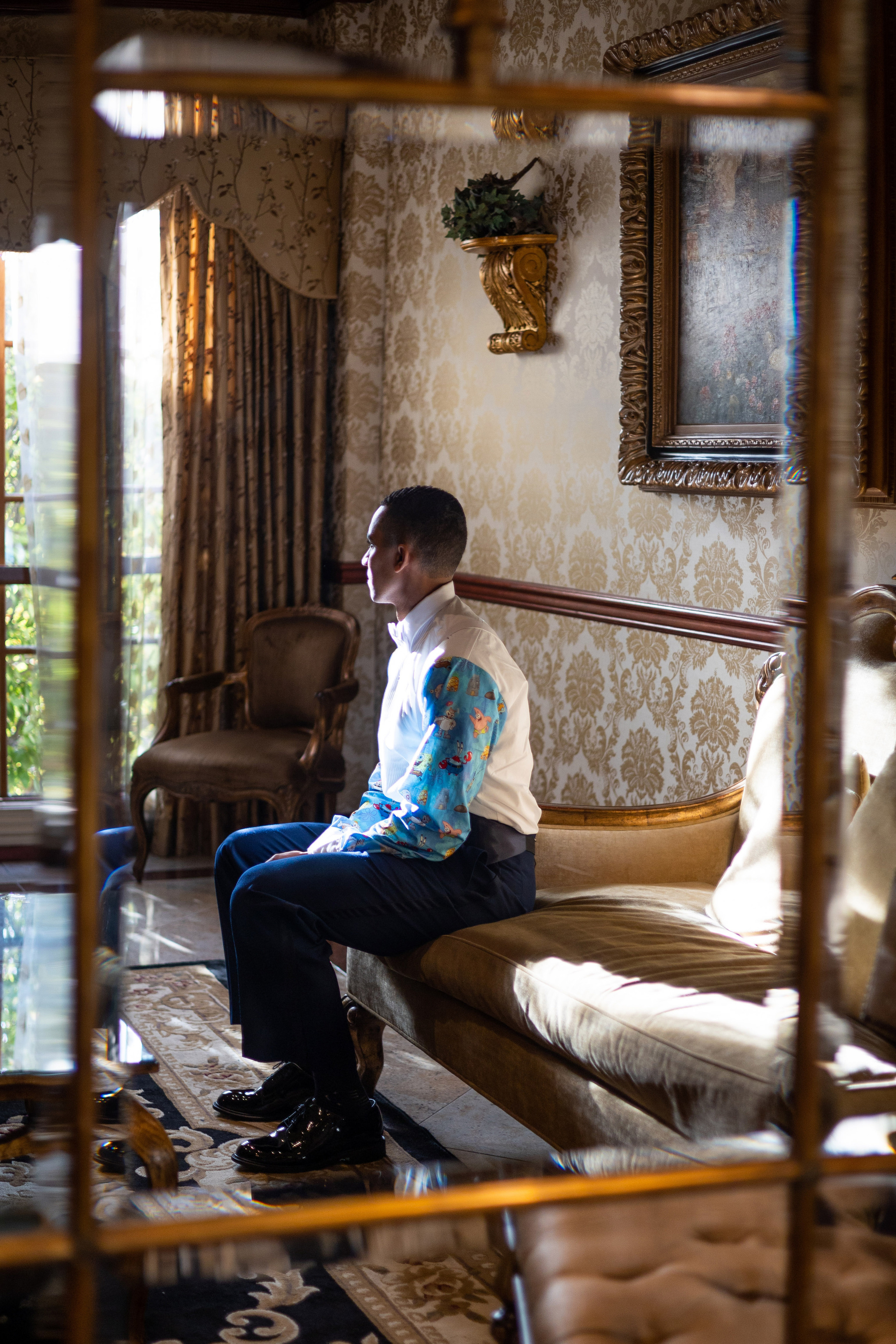 Ester & Conner. Wedding and Event photography, Kisses + Veil