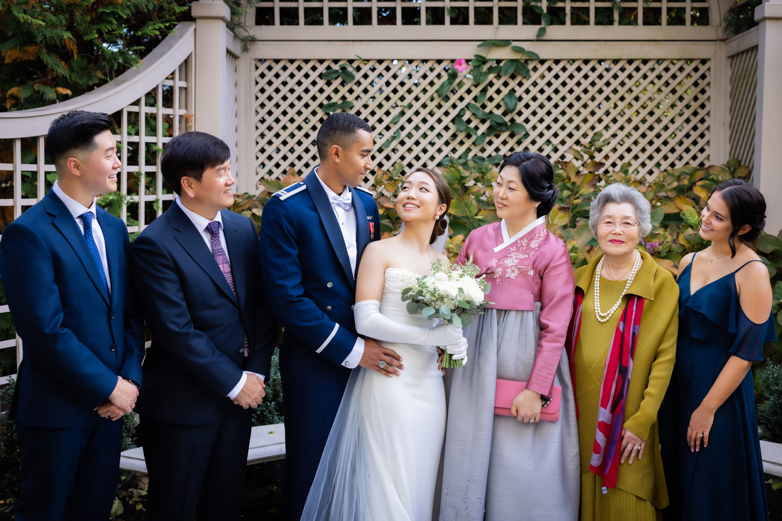 Ester & Conner. Wedding and Event photography, Kisses + Veil