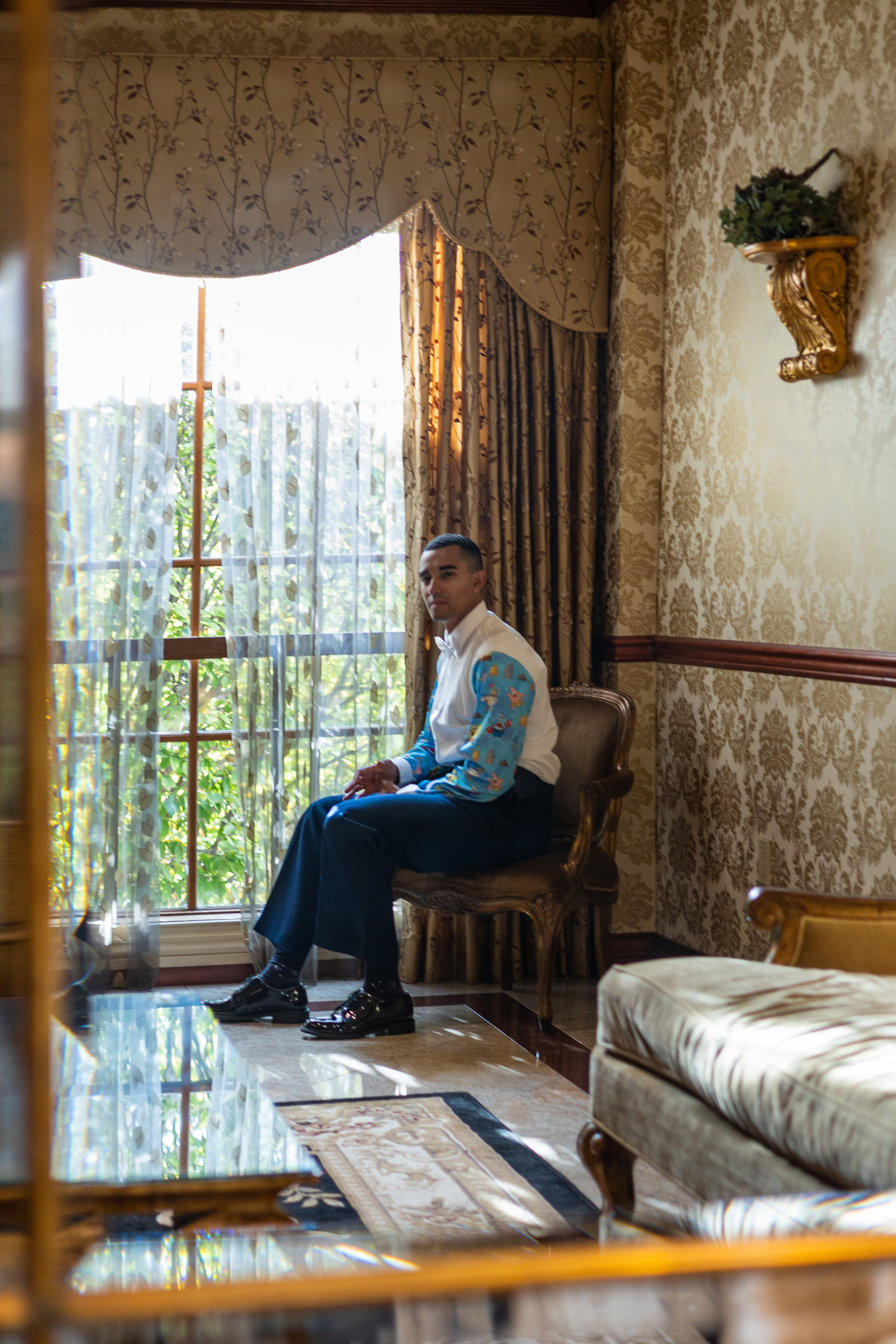 Ester & Conner. Wedding and Event photography, Kisses + Veil