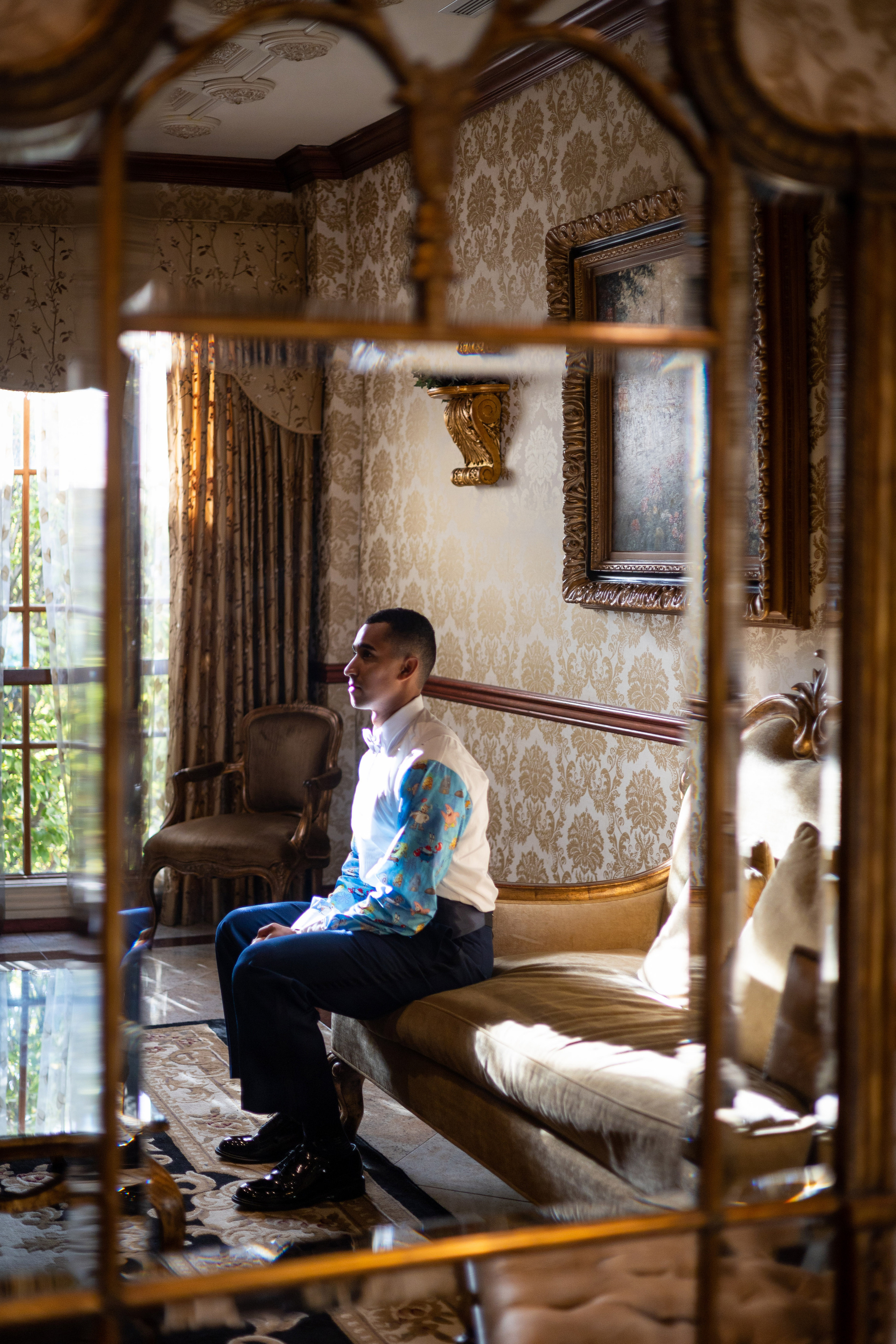 Ester & Conner. Wedding and Event photography, Kisses + Veil