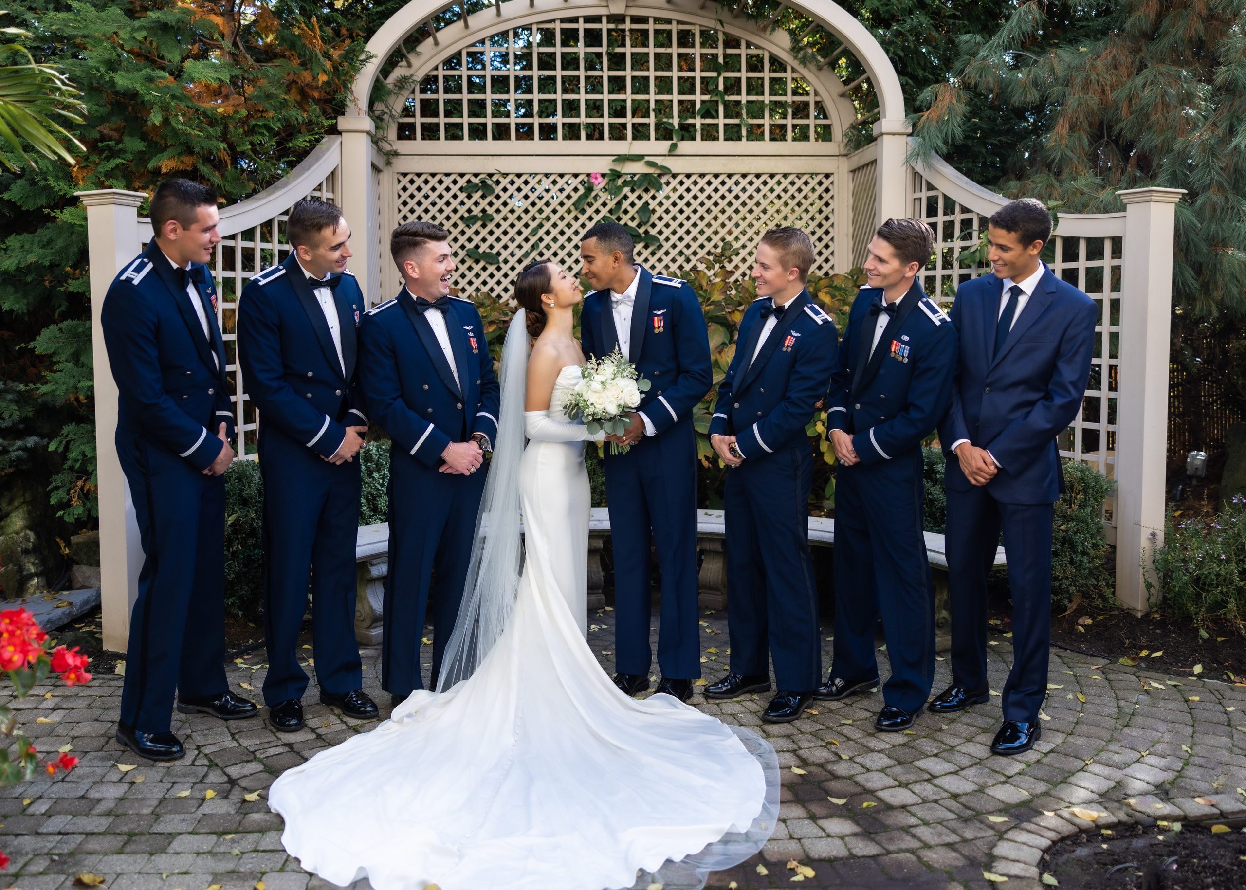 Ester & Conner. Wedding and Event photography, Kisses + Veil