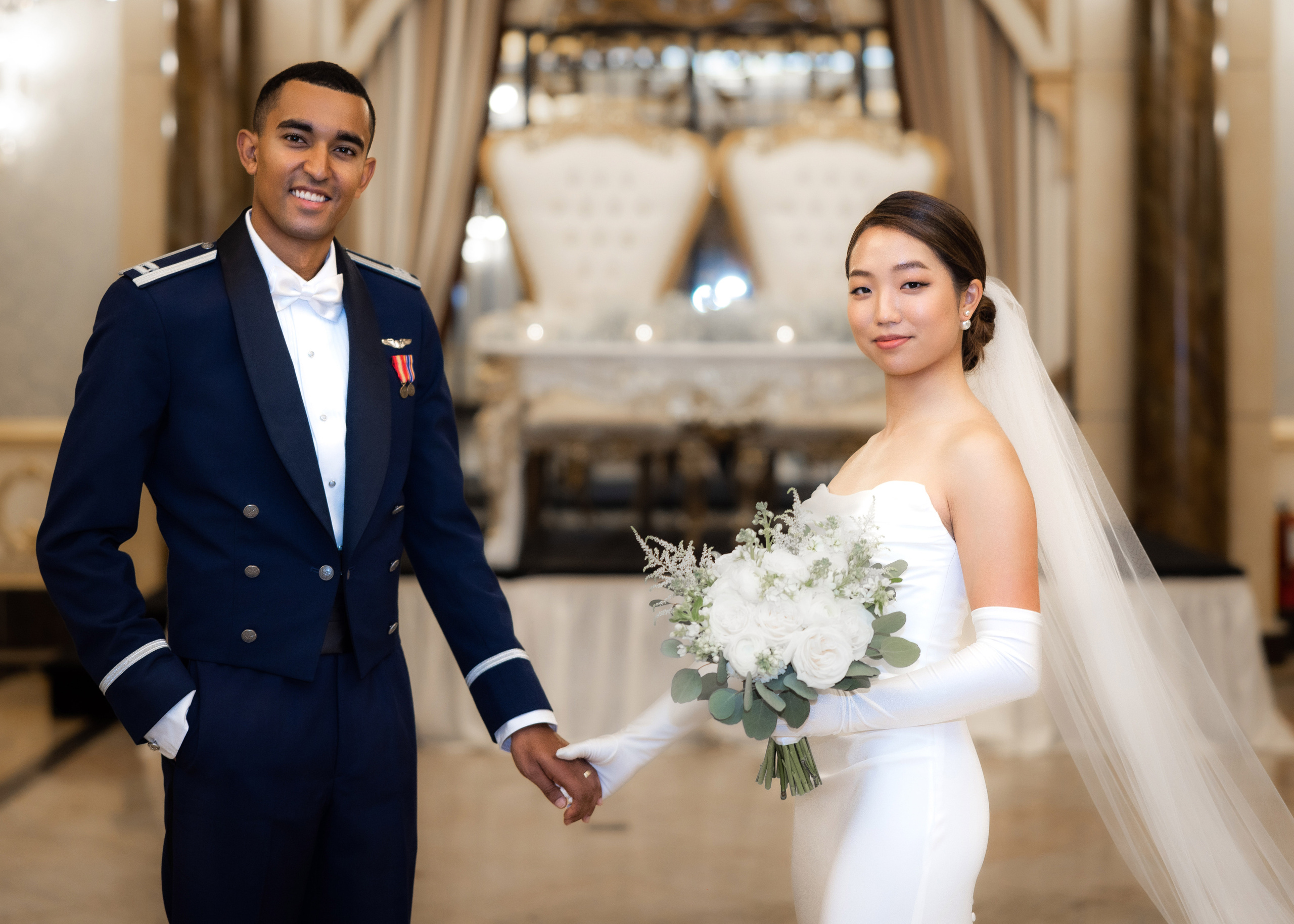 Ester & Conner. Wedding and Event photography, Kisses + Veil