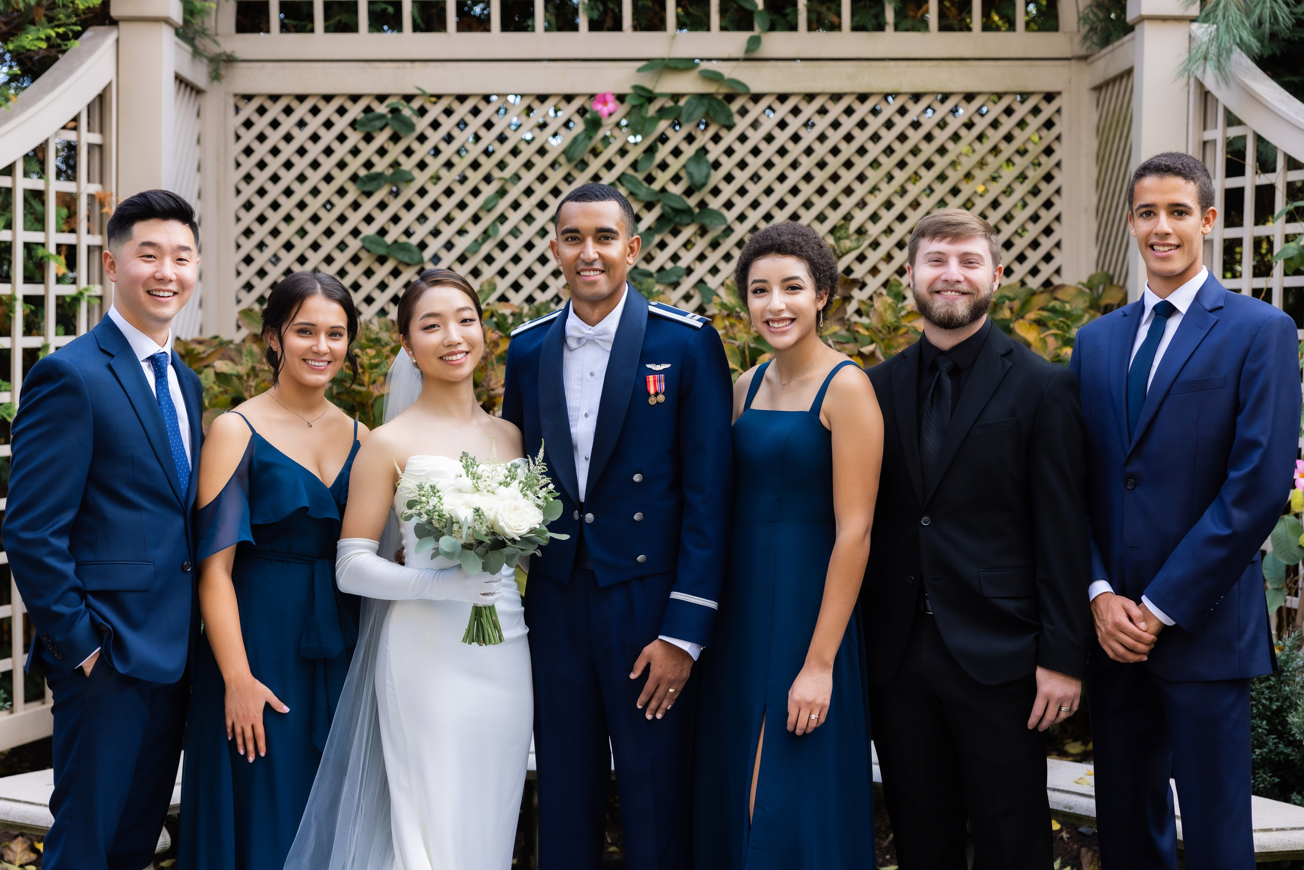 Ester & Conner. Wedding and Event photography, Kisses + Veil