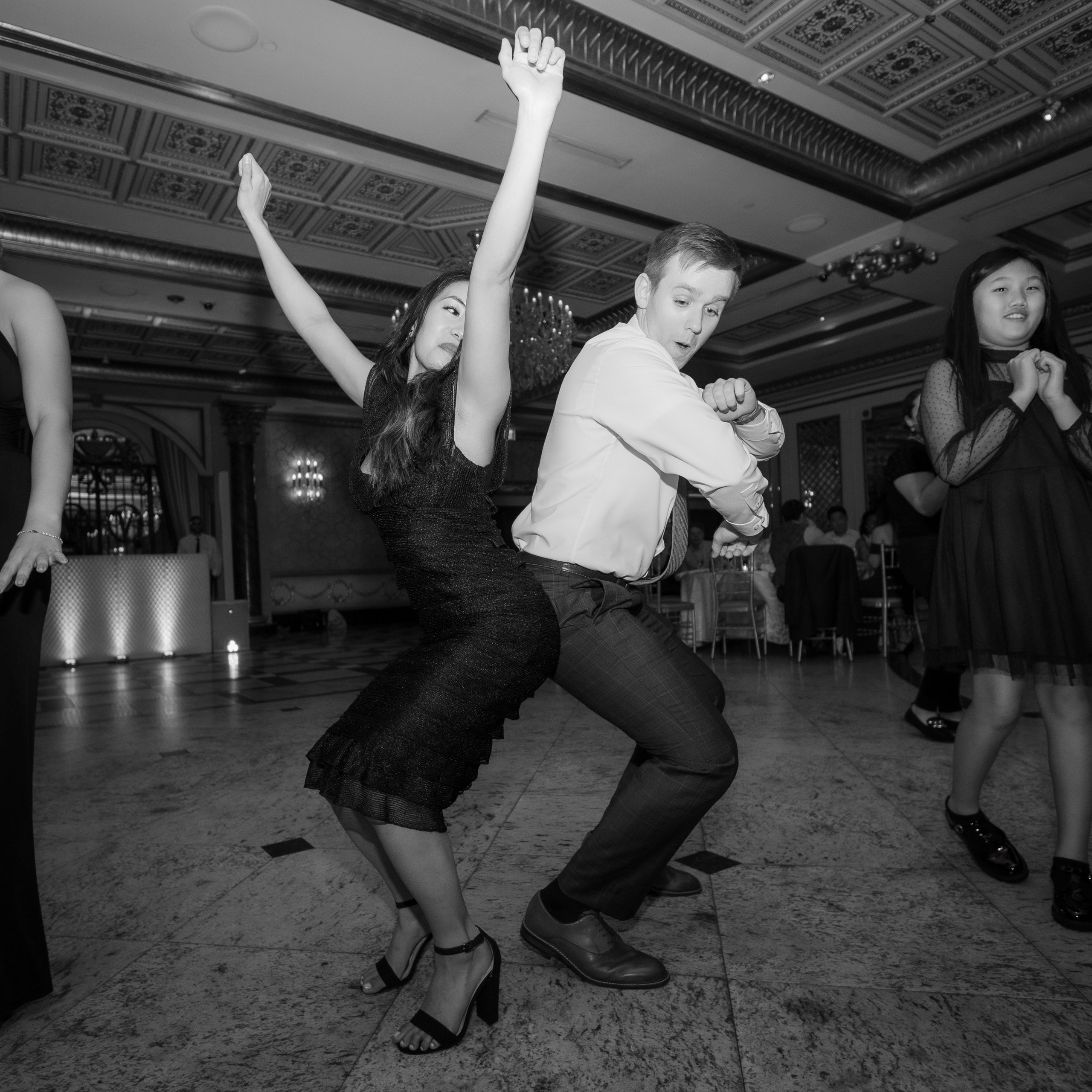 Ester & Conner. Wedding and Event photography, Kisses + Veil