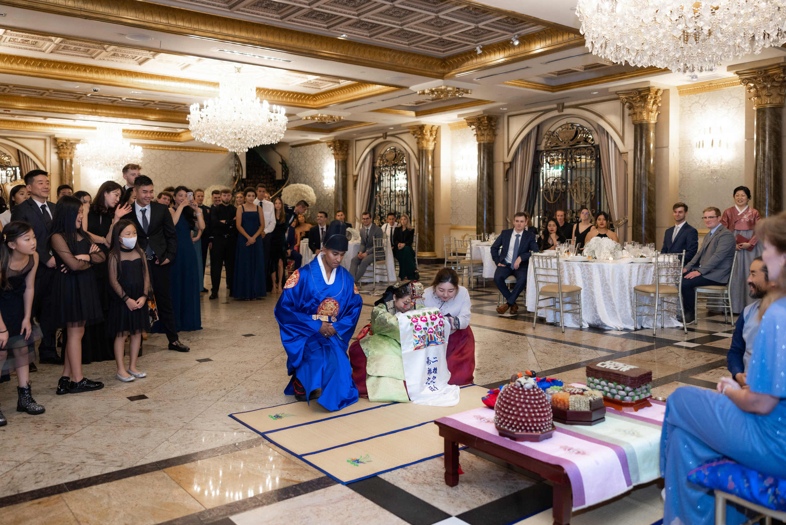 Ester & Conner. Wedding and Event photography, Kisses + Veil