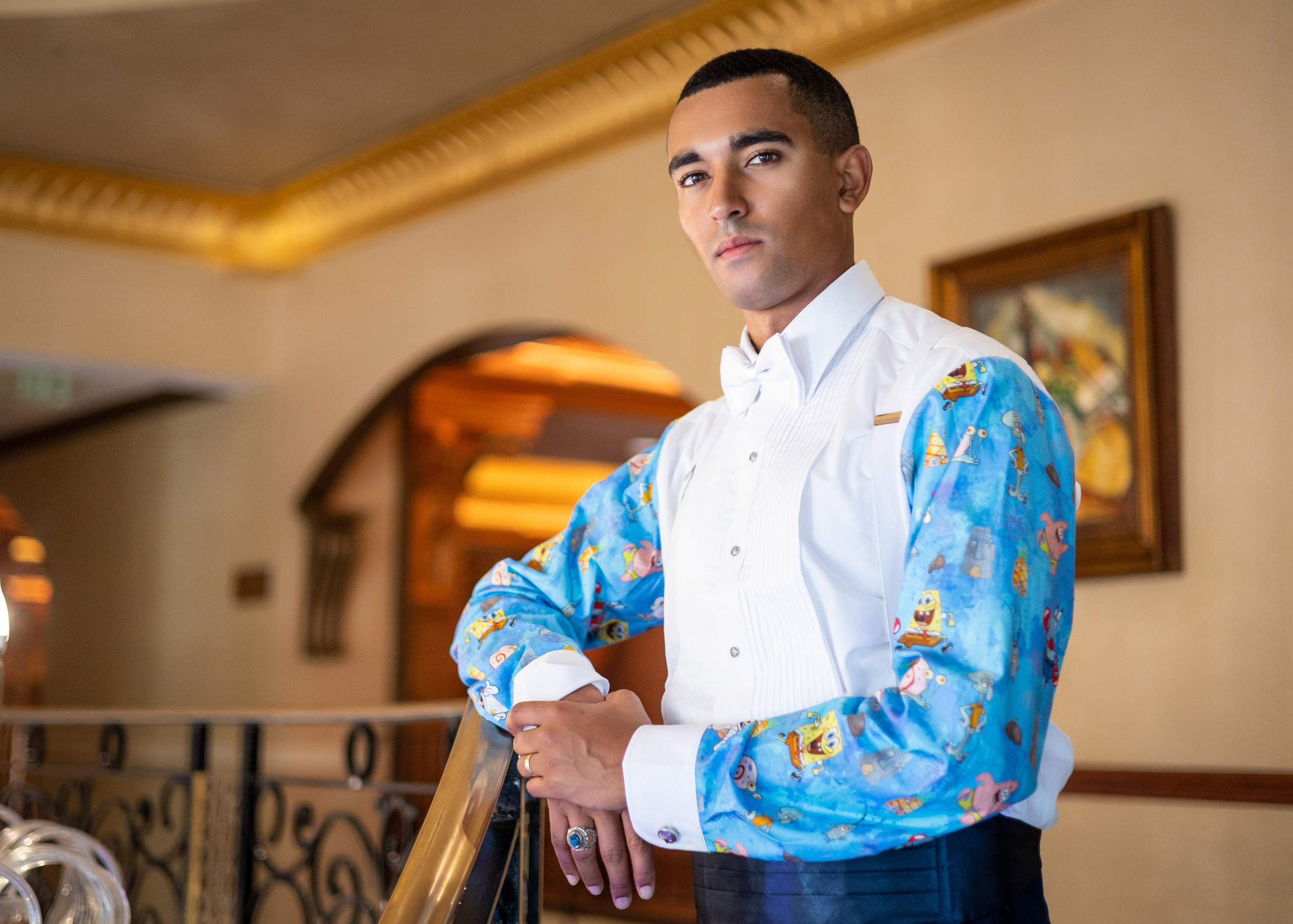 Ester & Conner. Wedding and Event photography, Kisses + Veil