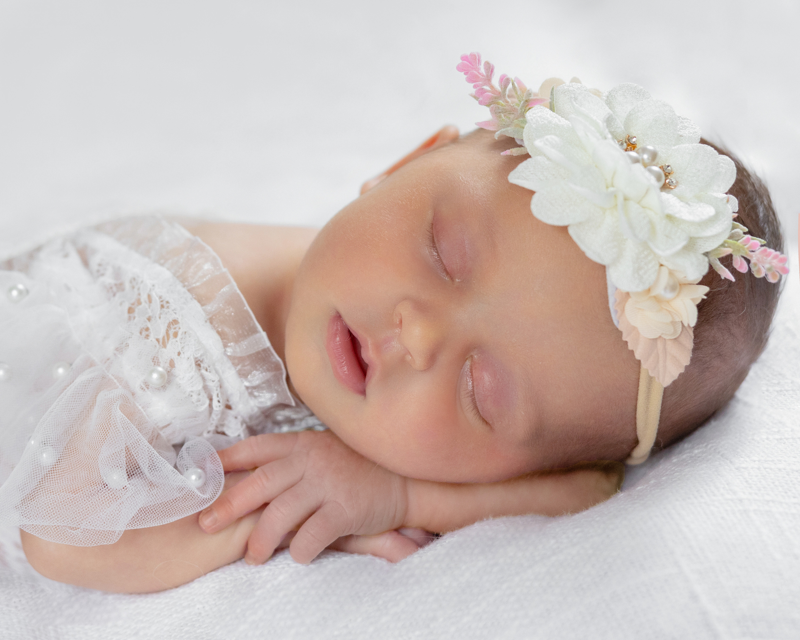 Newborn | Family | Maternity. Wedding and Event photography, Kisses + Veil