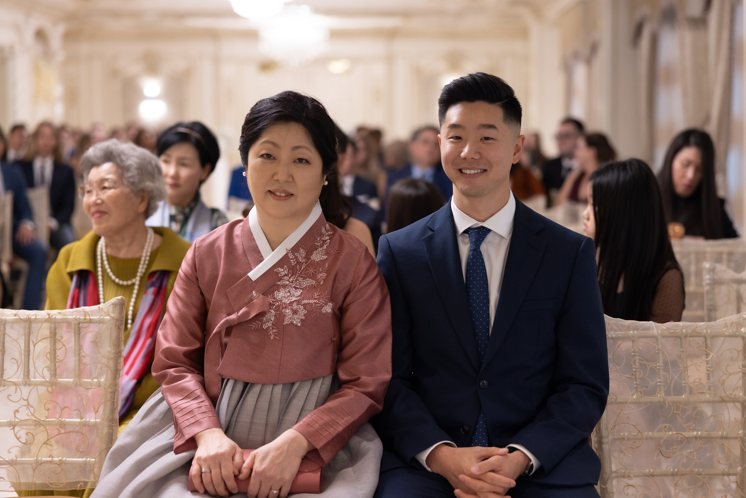 Ester & Conner. Wedding and Event photography, Kisses + Veil