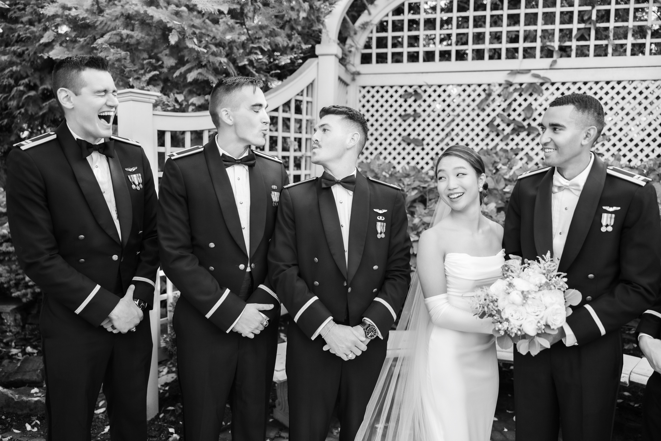 Ester & Conner. Wedding and Event photography, Kisses + Veil