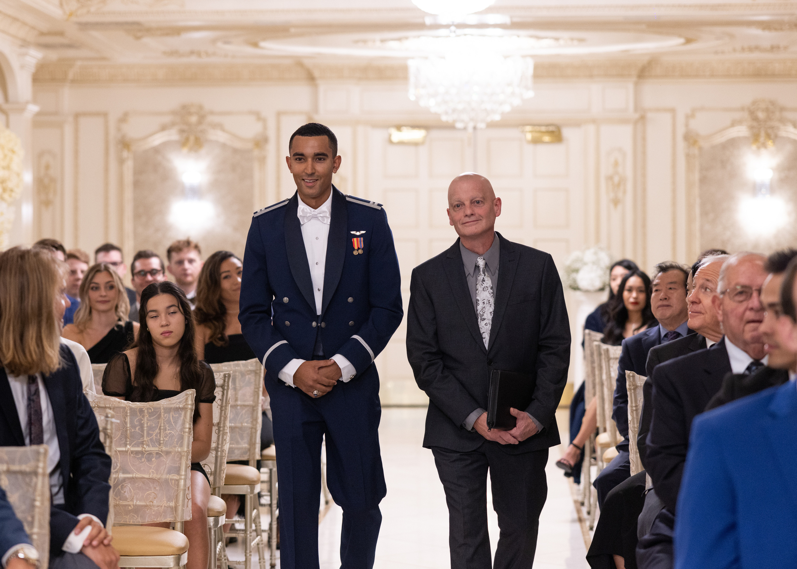 Ester & Conner. Wedding and Event photography, Kisses + Veil