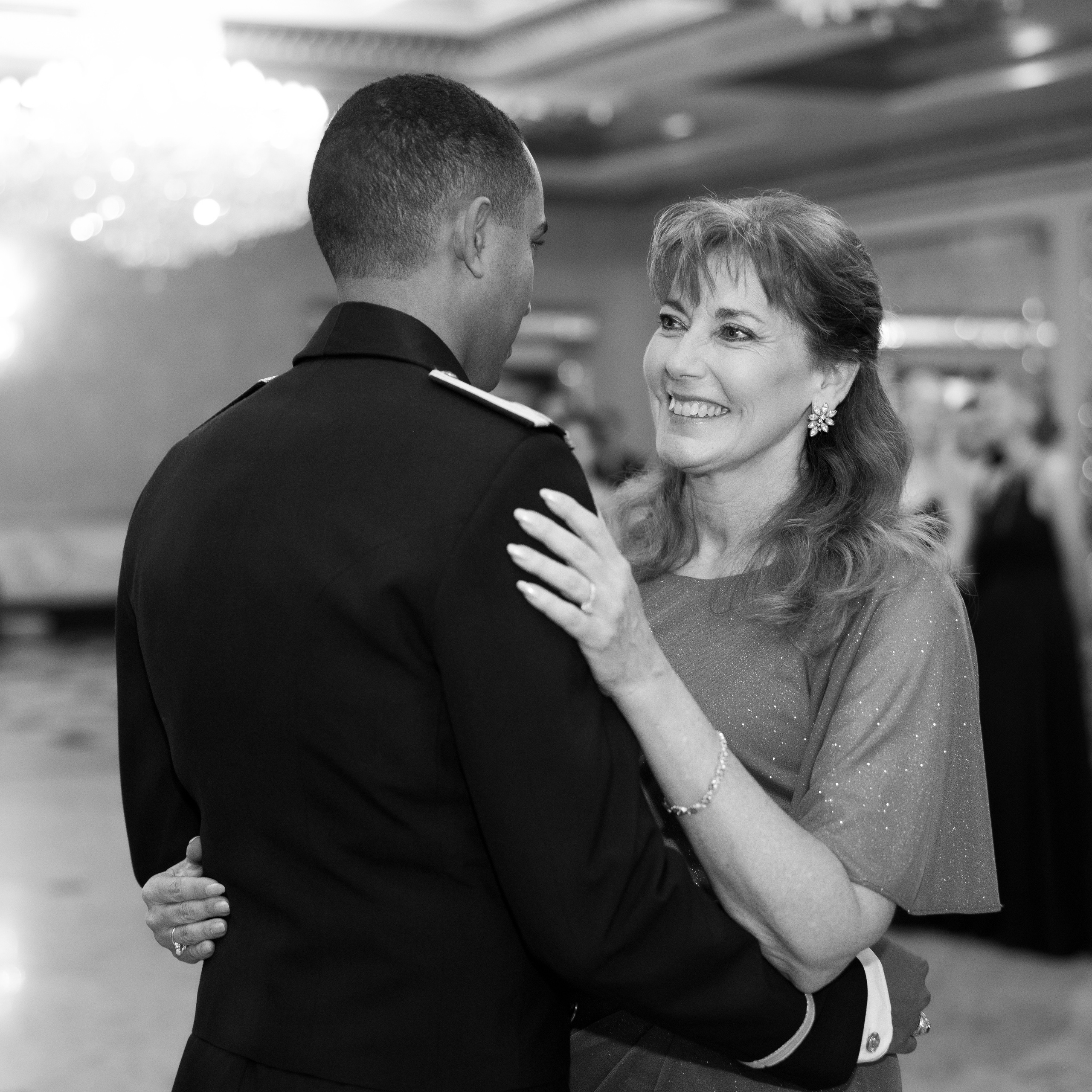 Ester & Conner. Wedding and Event photography, Kisses + Veil