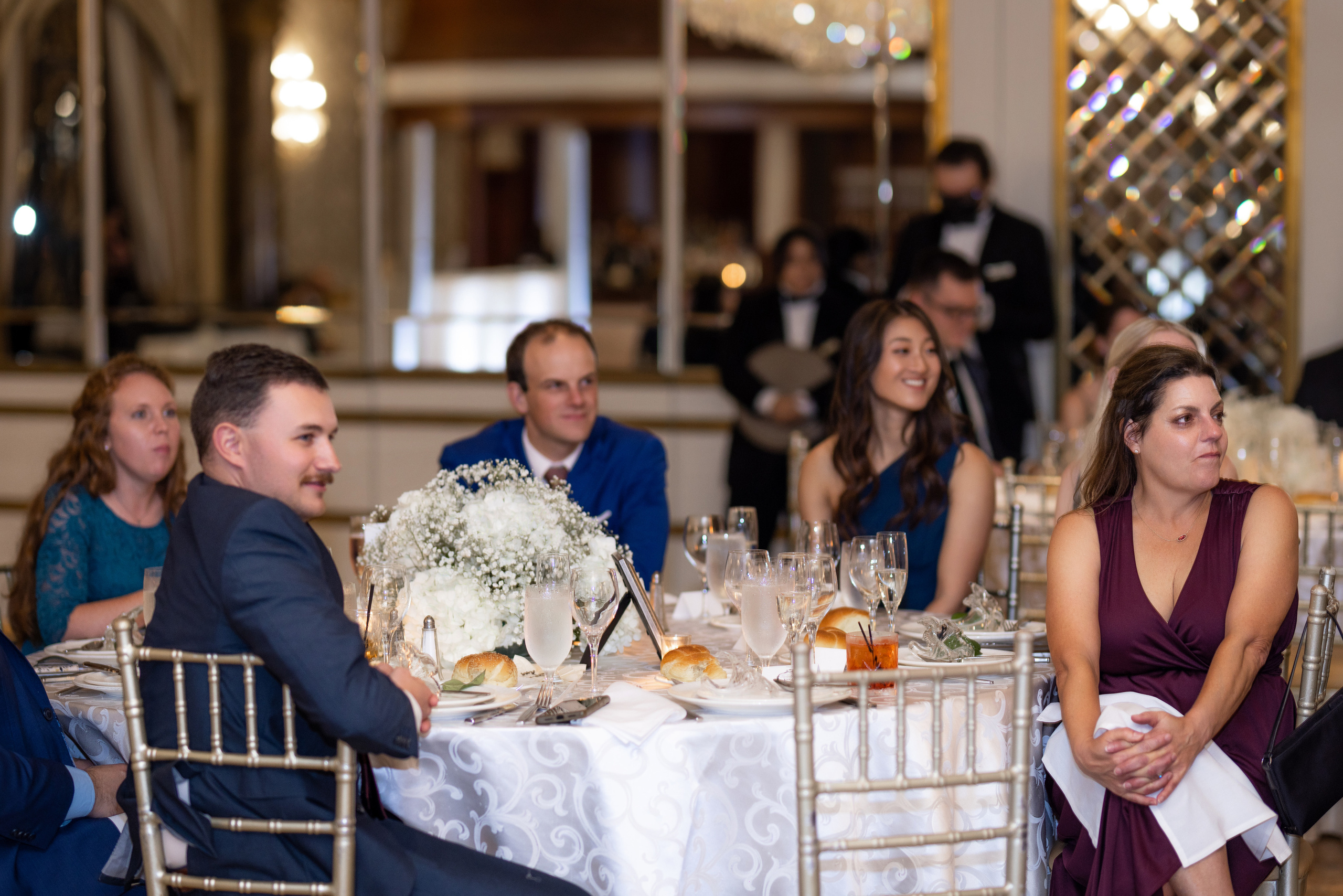 Ester & Conner. Wedding and Event photography, Kisses + Veil