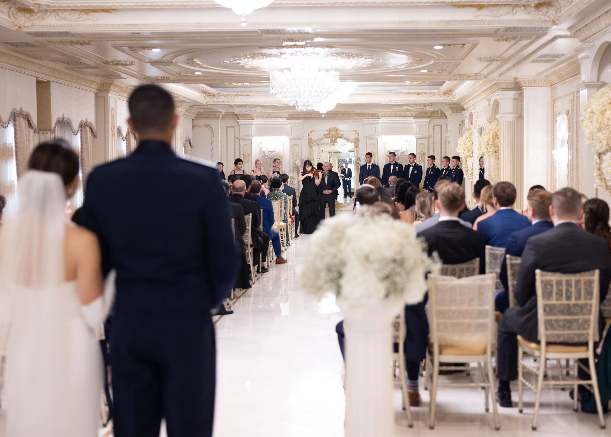 Ester & Conner. Wedding and Event photography, Kisses + Veil