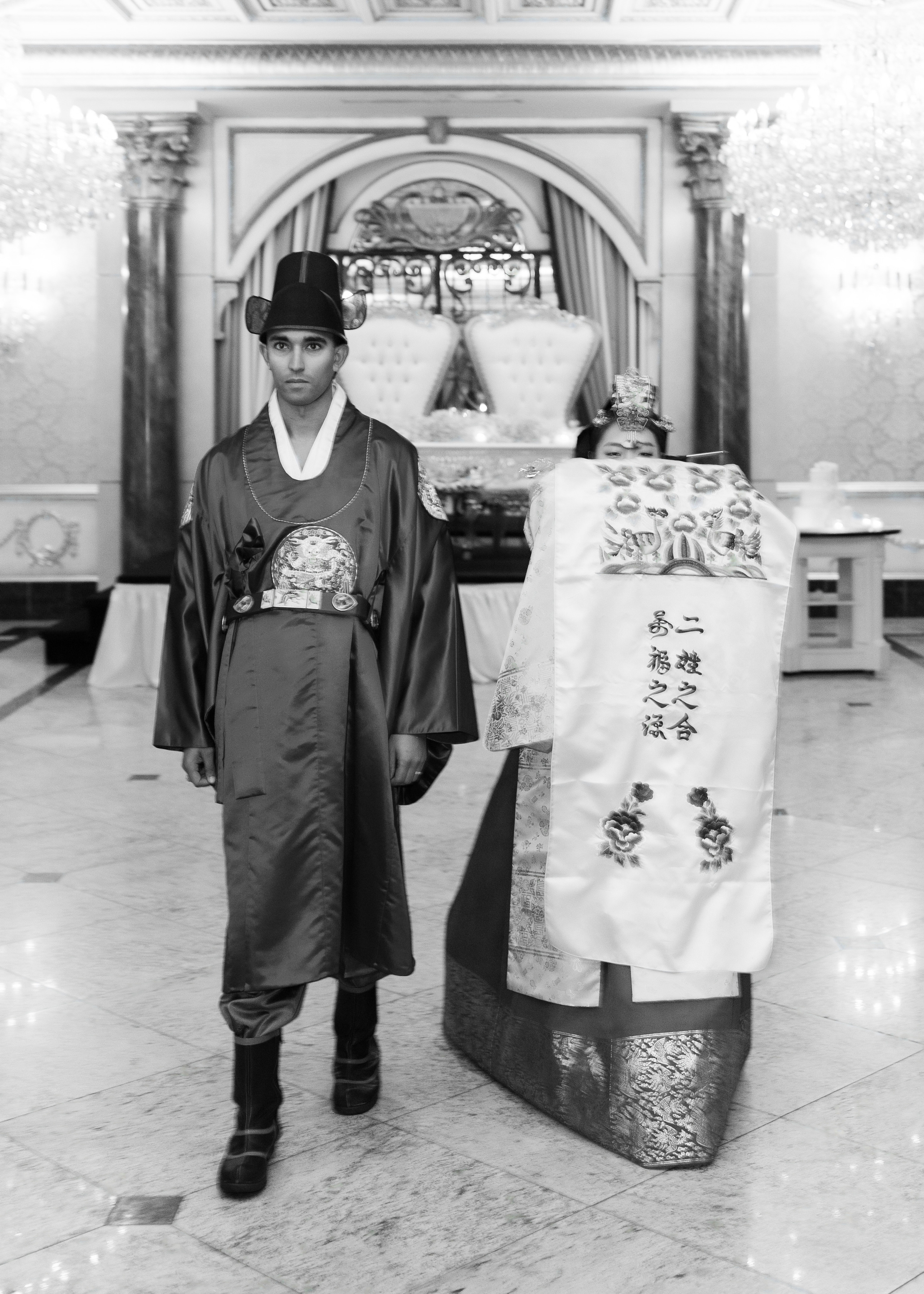 Ester & Conner. Wedding and Event photography, Kisses + Veil