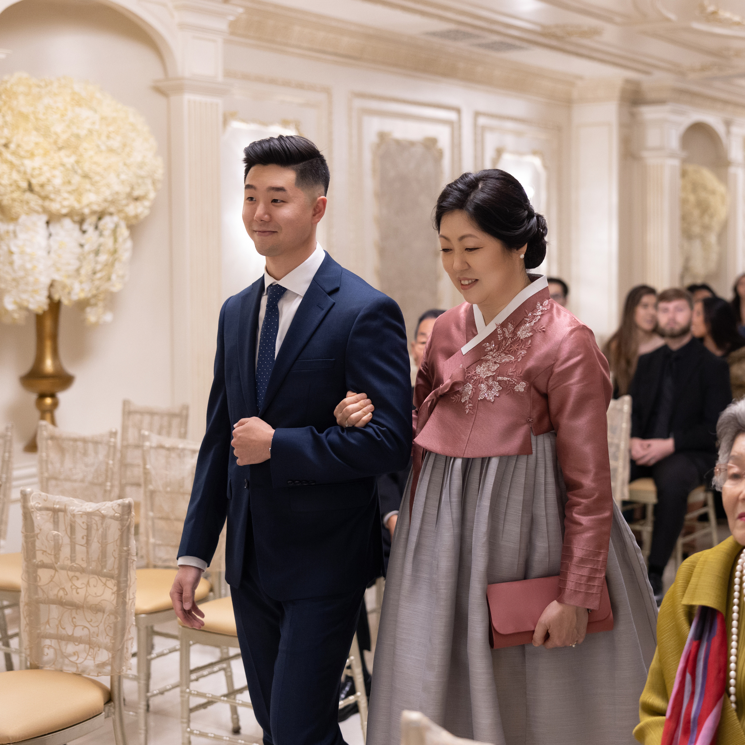 Ester & Conner. Wedding and Event photography, Kisses + Veil