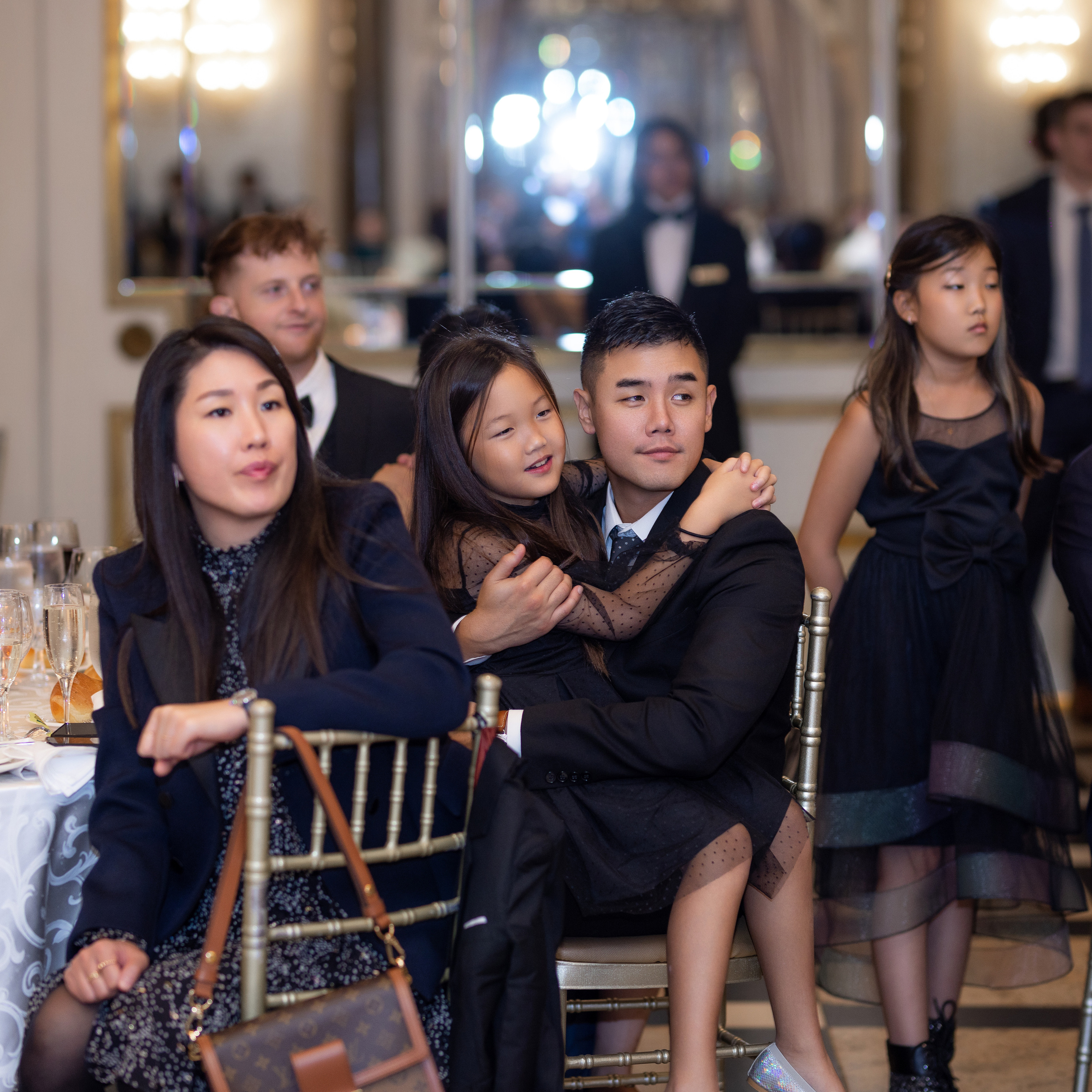 Ester & Conner. Wedding and Event photography, Kisses + Veil