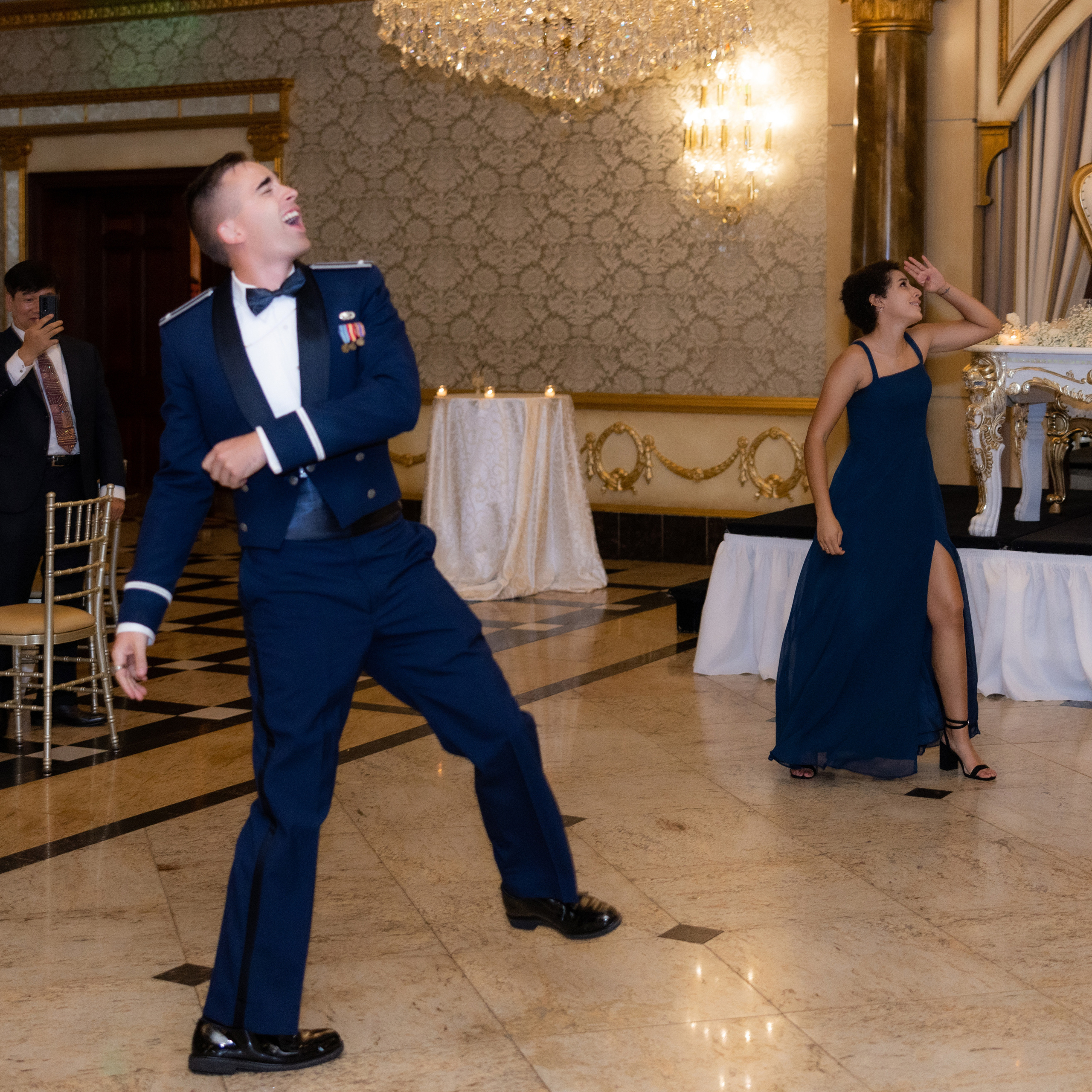 Ester & Conner. Wedding and Event photography, Kisses + Veil