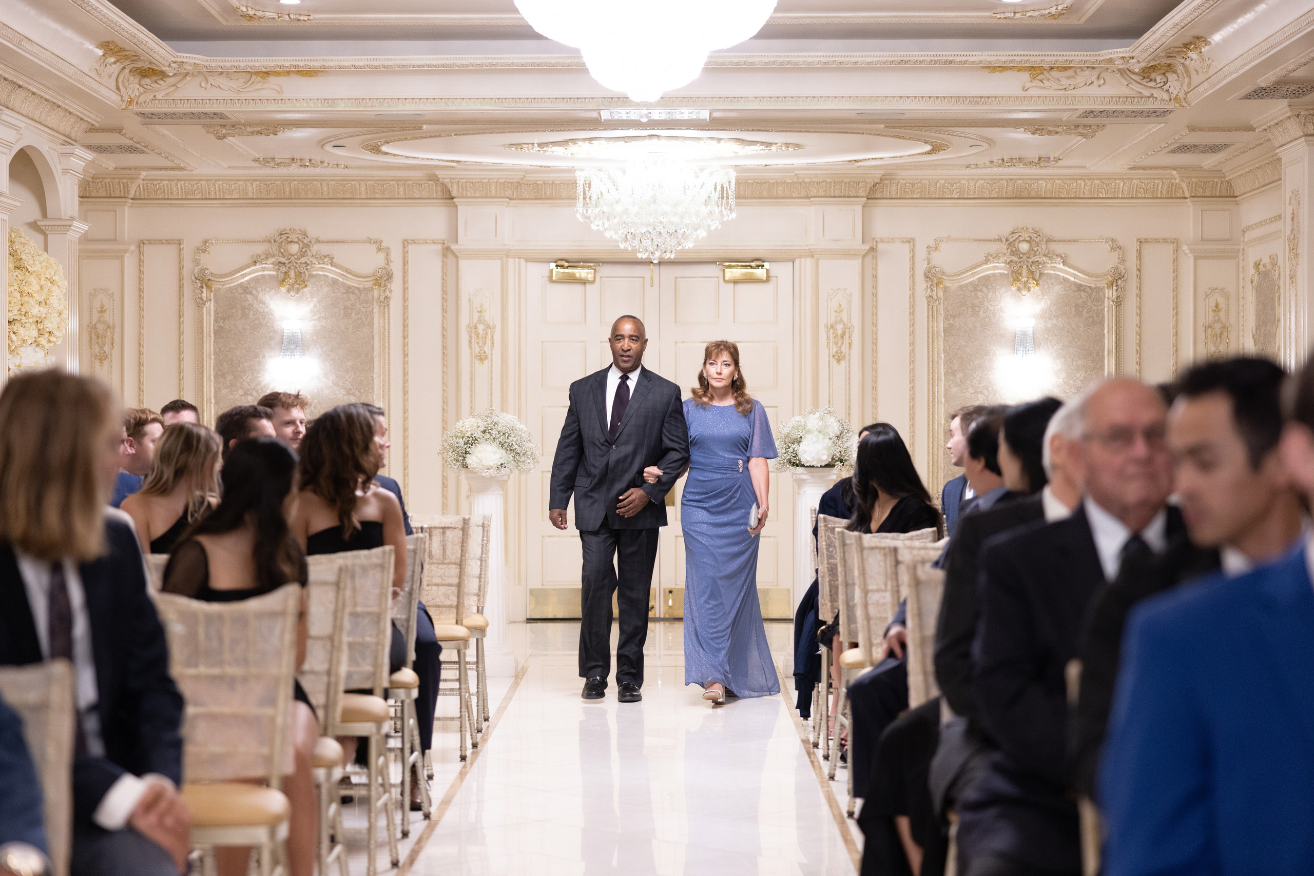 Ester & Conner. Wedding and Event photography, Kisses + Veil