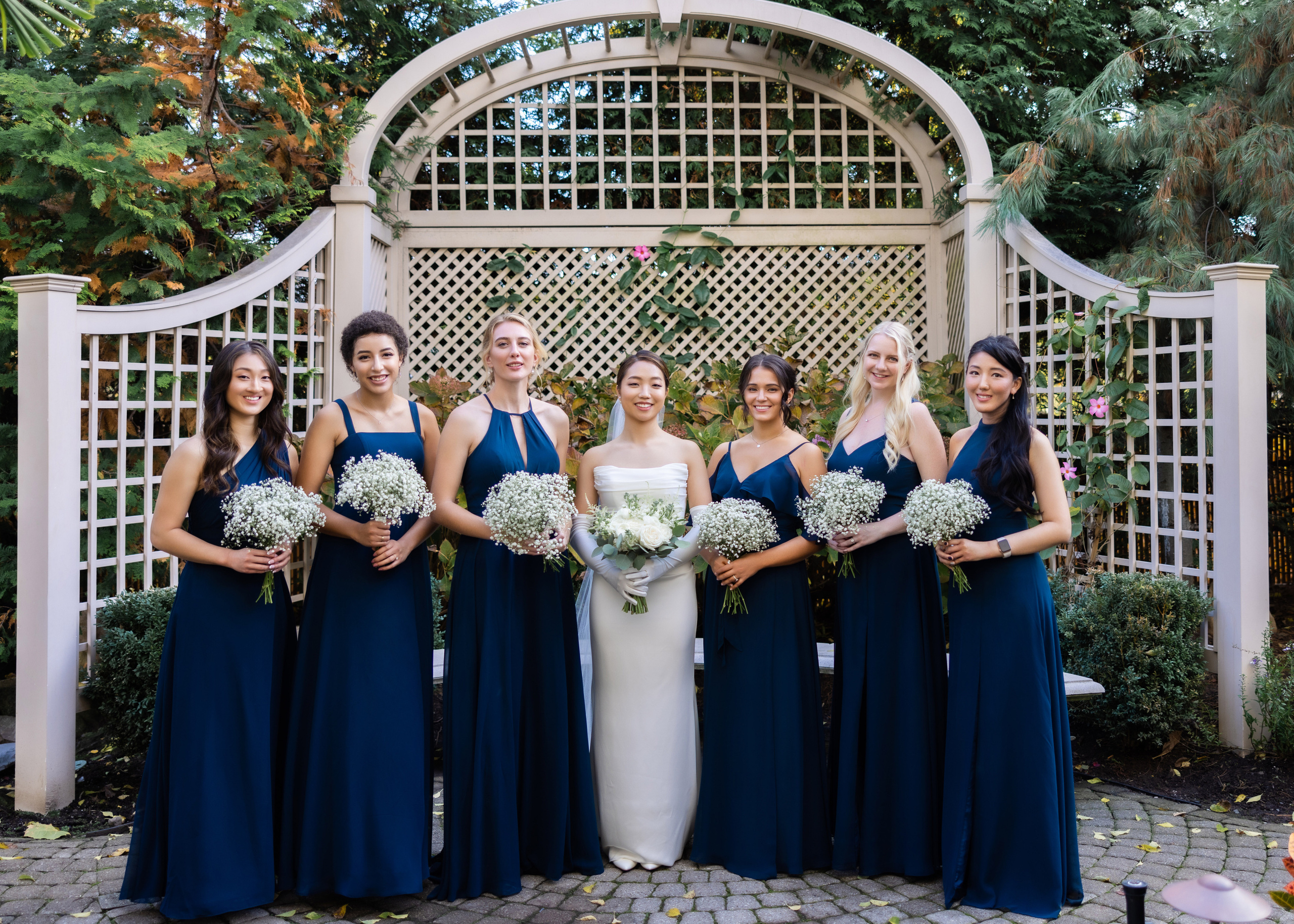 Ester & Conner. Wedding and Event photography, Kisses + Veil