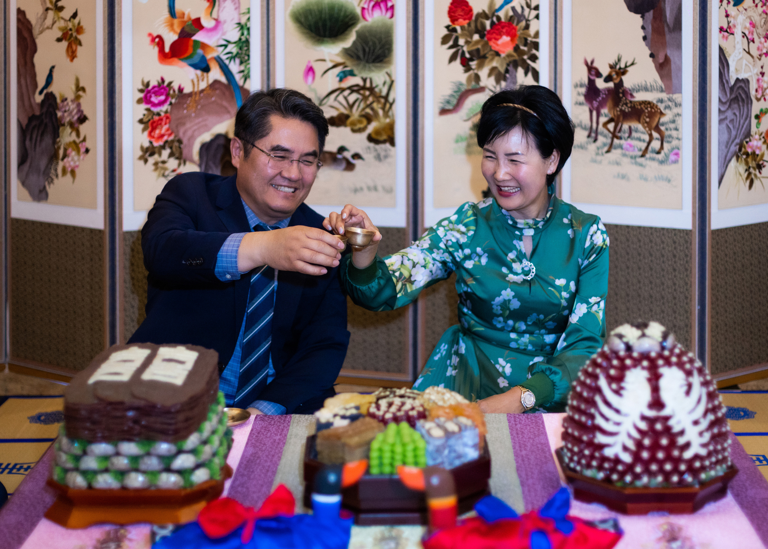 Ester & Conner. Wedding and Event photography, Kisses + Veil