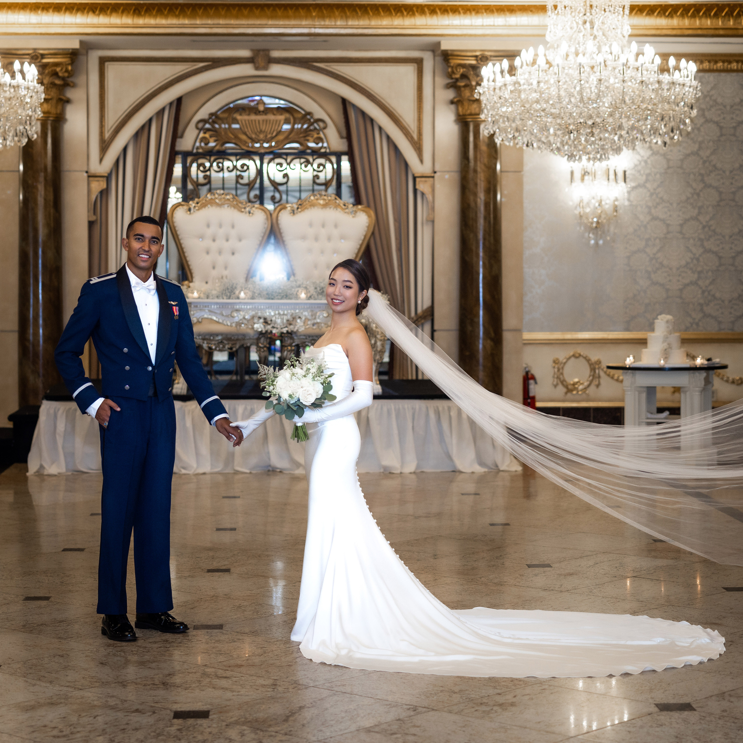 Ester & Conner. Wedding and Event photography, Kisses + Veil