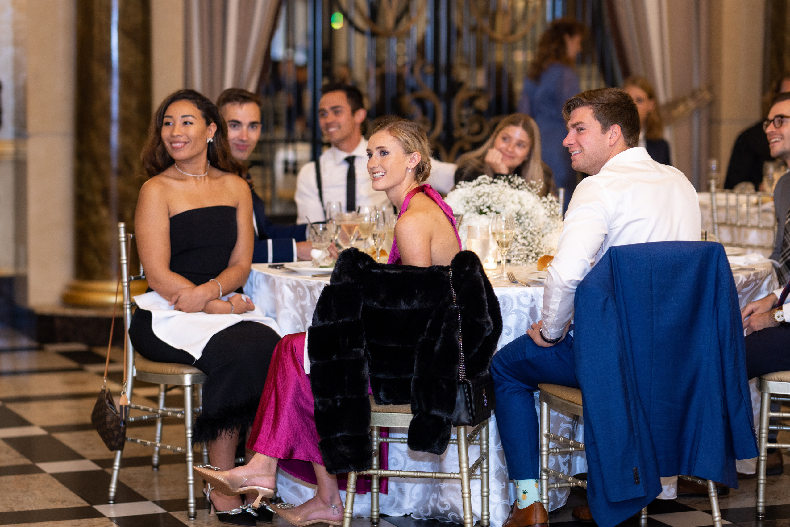 Ester & Conner. Wedding and Event photography, Kisses + Veil