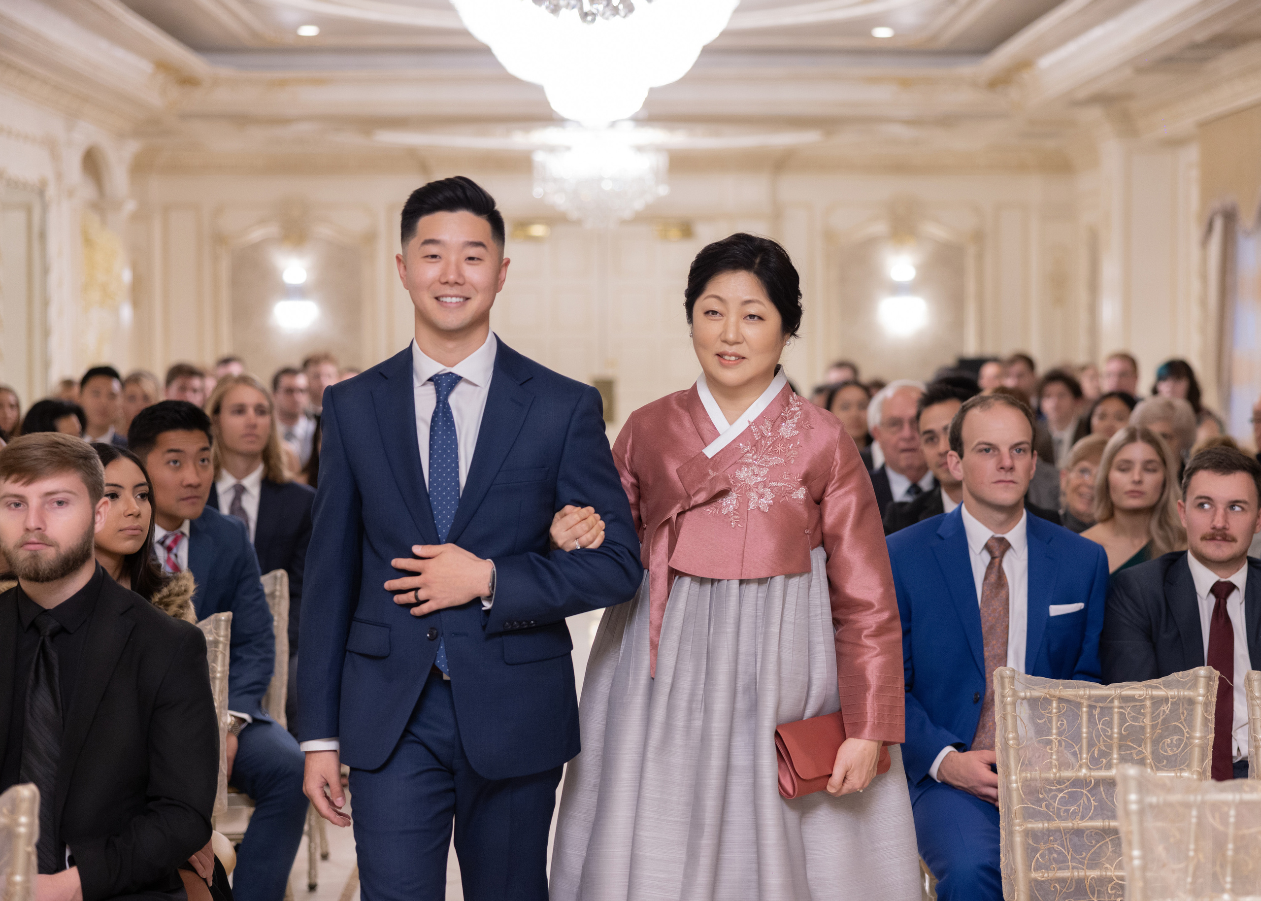 Ester & Conner. Wedding and Event photography, Kisses + Veil