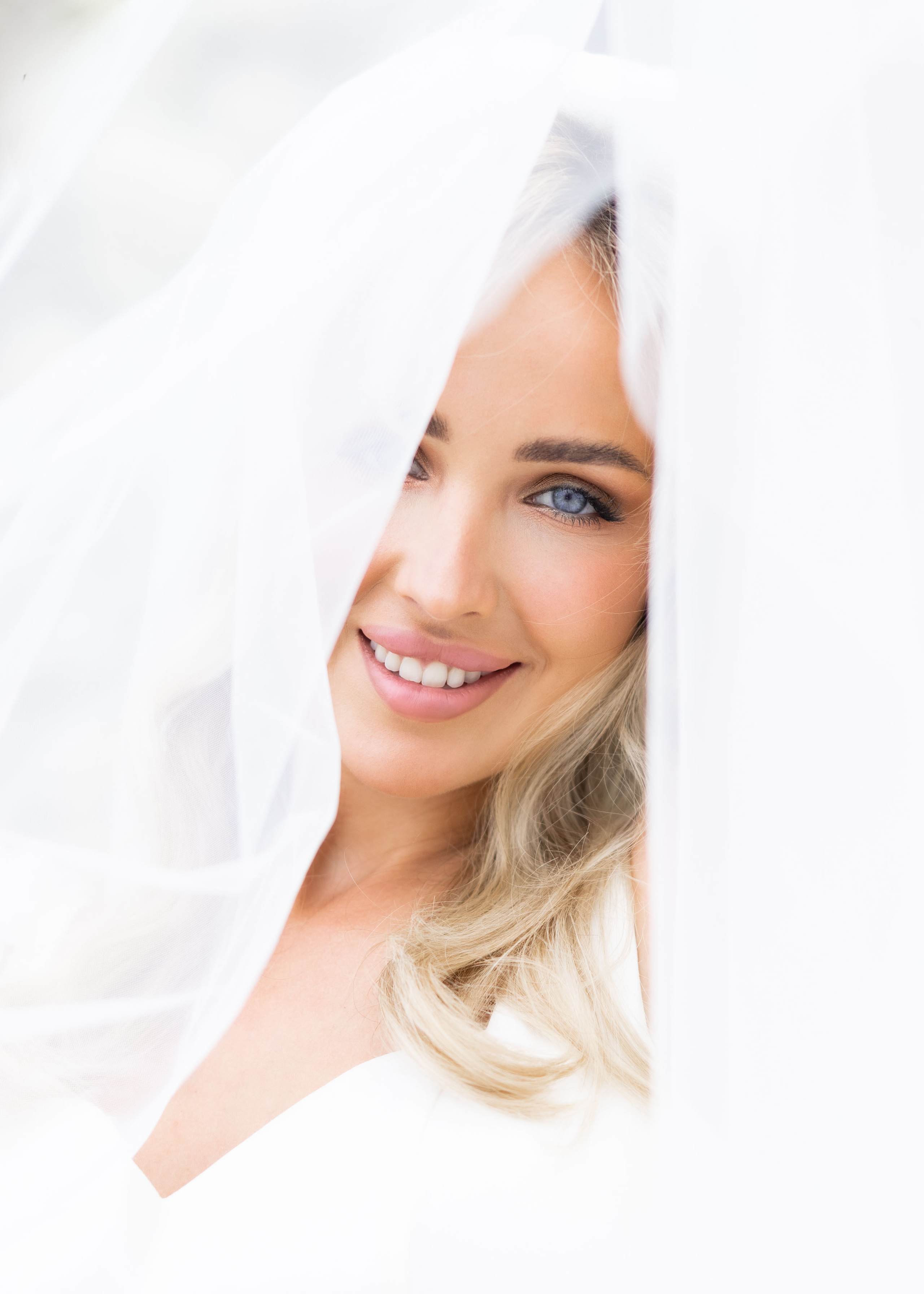 Wedding and Event photography, Kisses + Veil