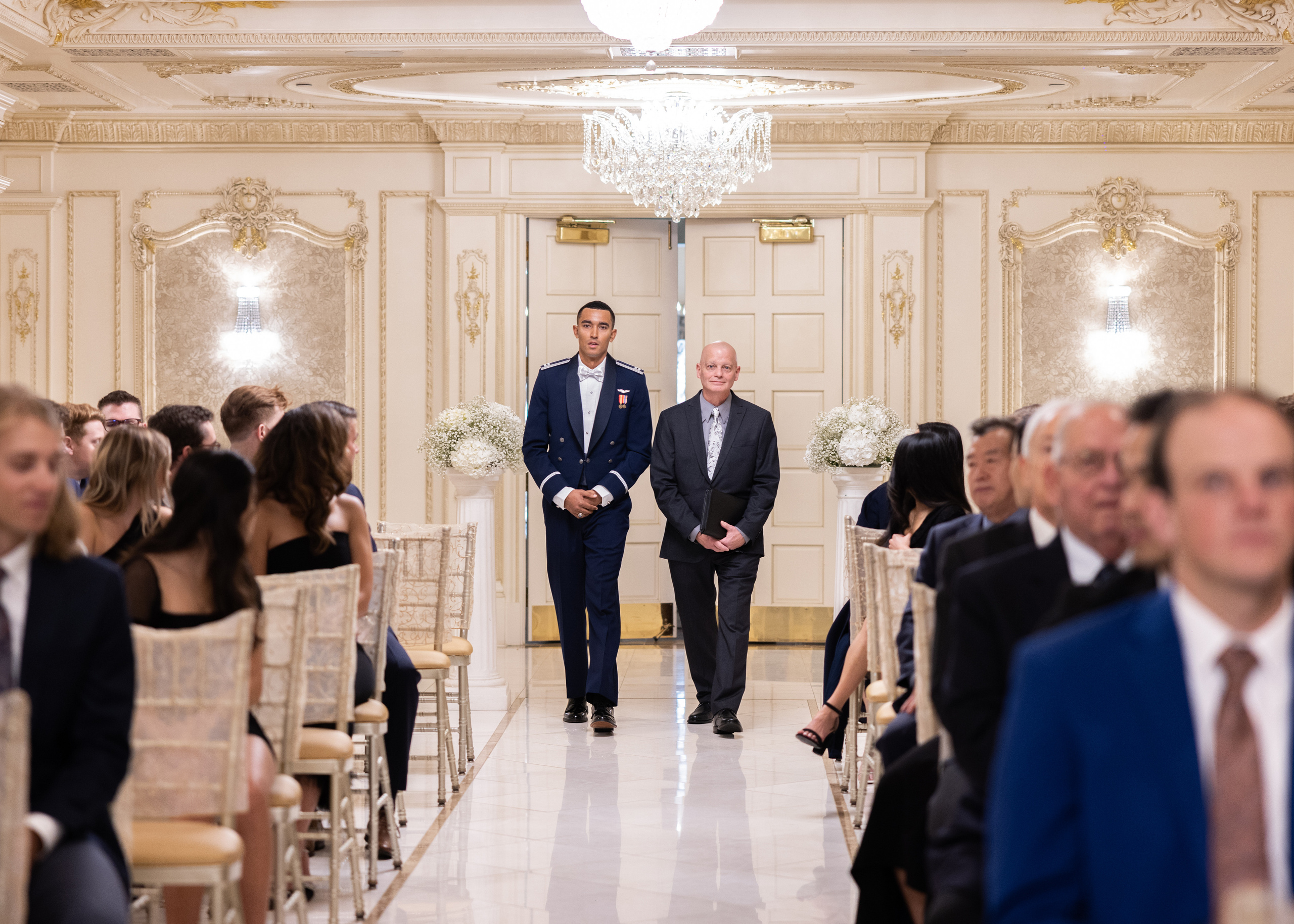 Ester & Conner. Wedding and Event photography, Kisses + Veil