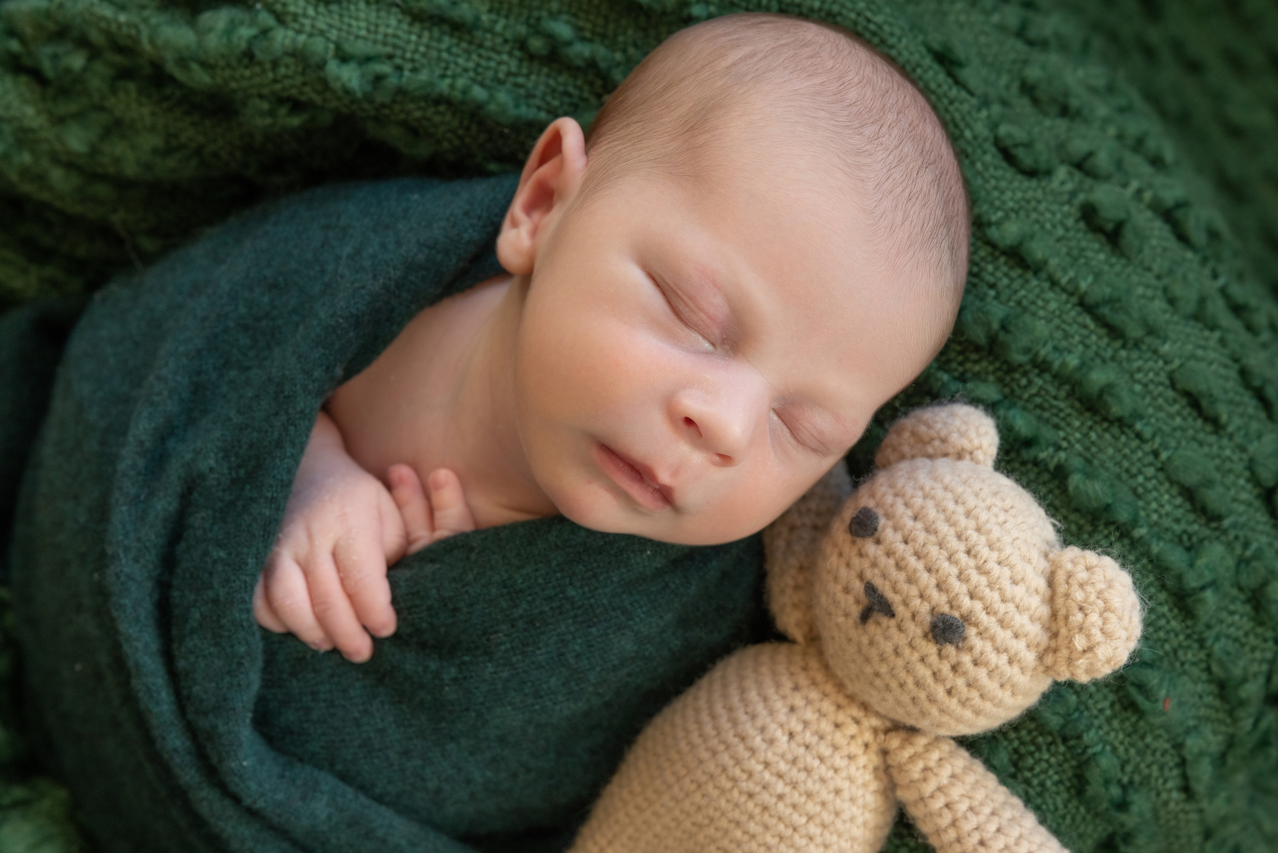 Newborn | Family | Maternity. Wedding and Event photography, Kisses + Veil