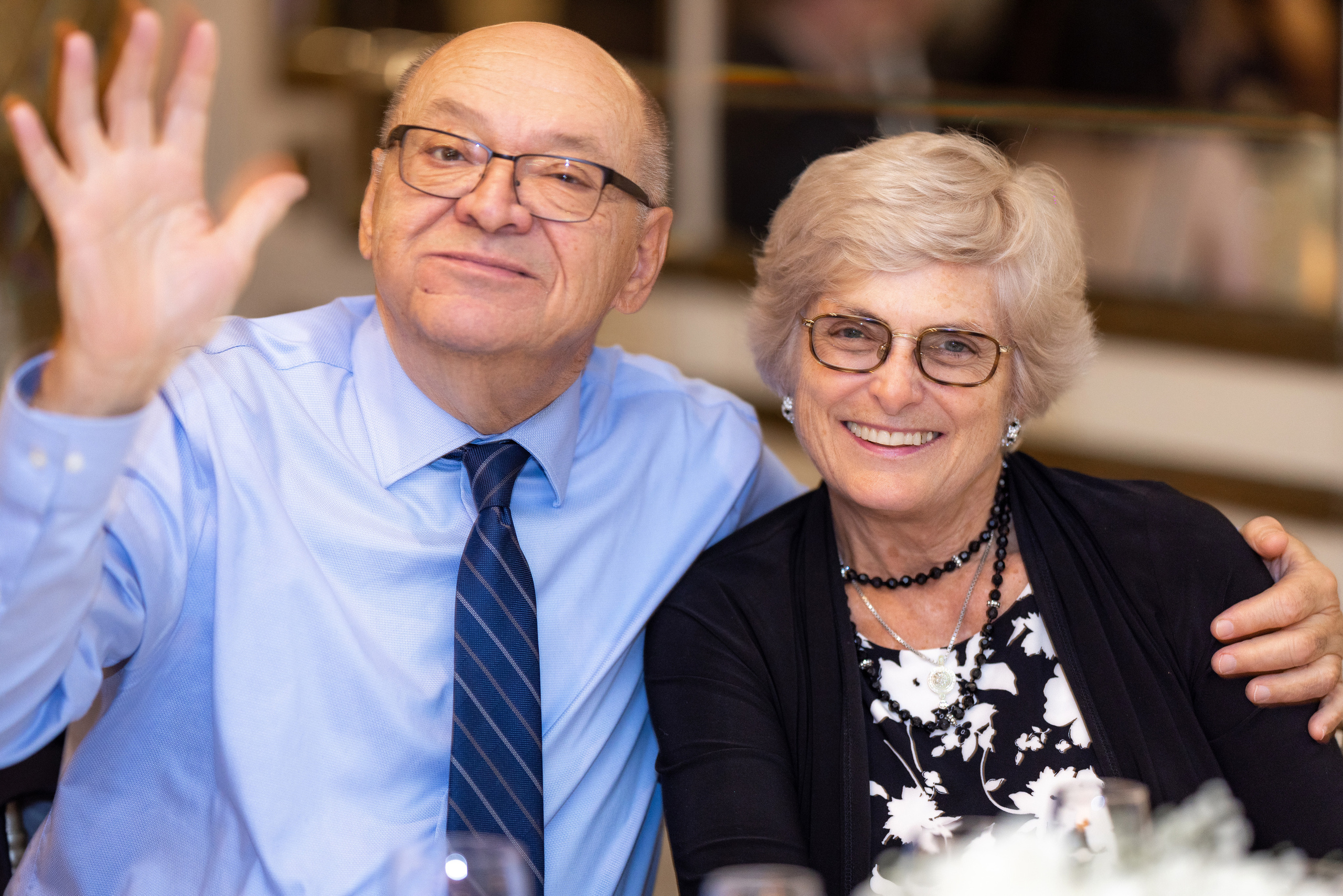 Ester & Conner. Wedding and Event photography, Kisses + Veil