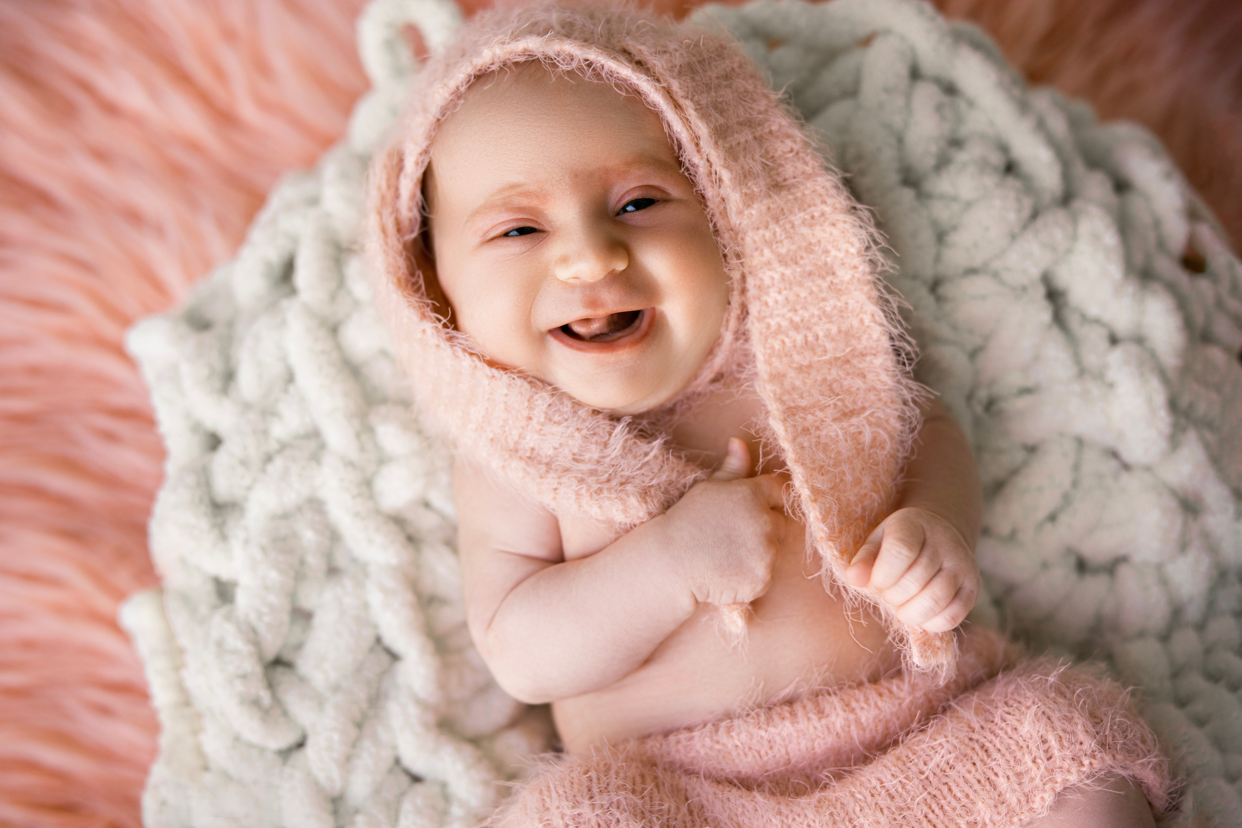 Newborn | Family | Maternity. Wedding and Event photography, Kisses + Veil