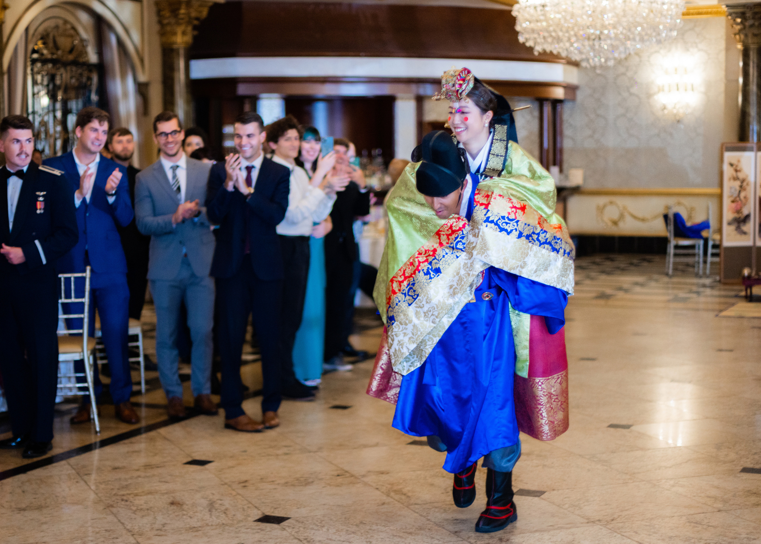 Ester & Conner. Wedding and Event photography, Kisses + Veil