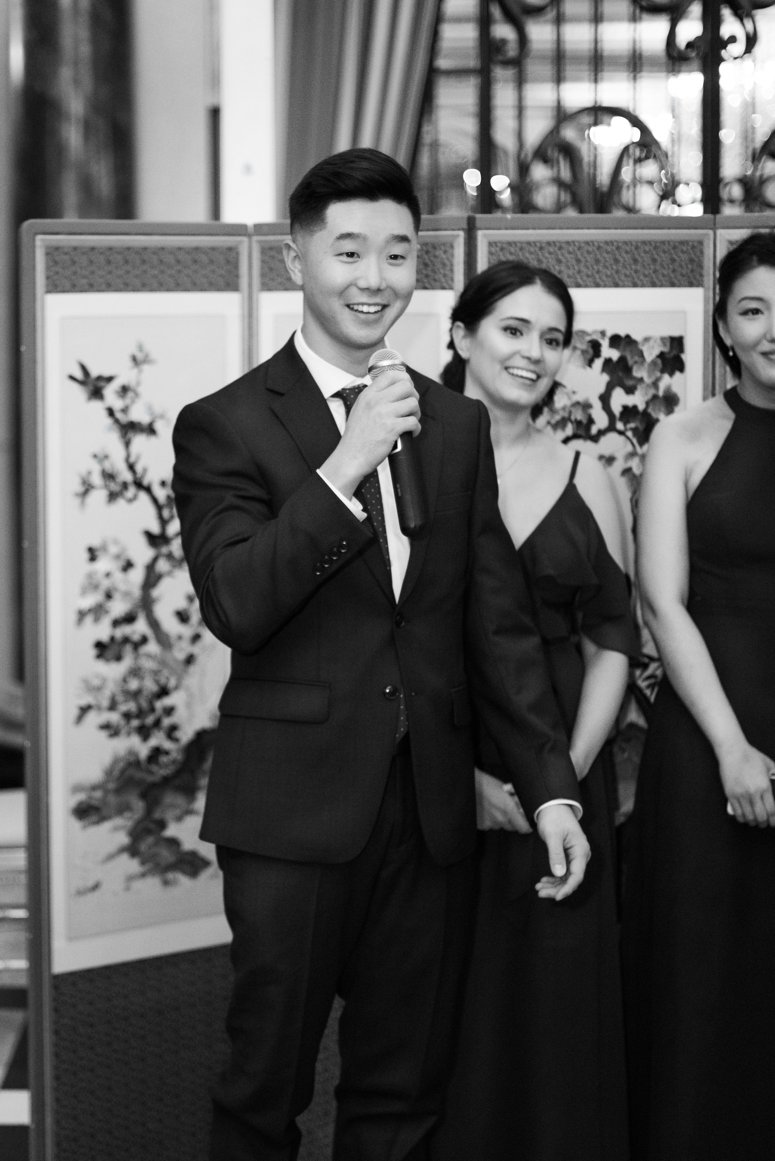 Ester & Conner. Wedding and Event photography, Kisses + Veil