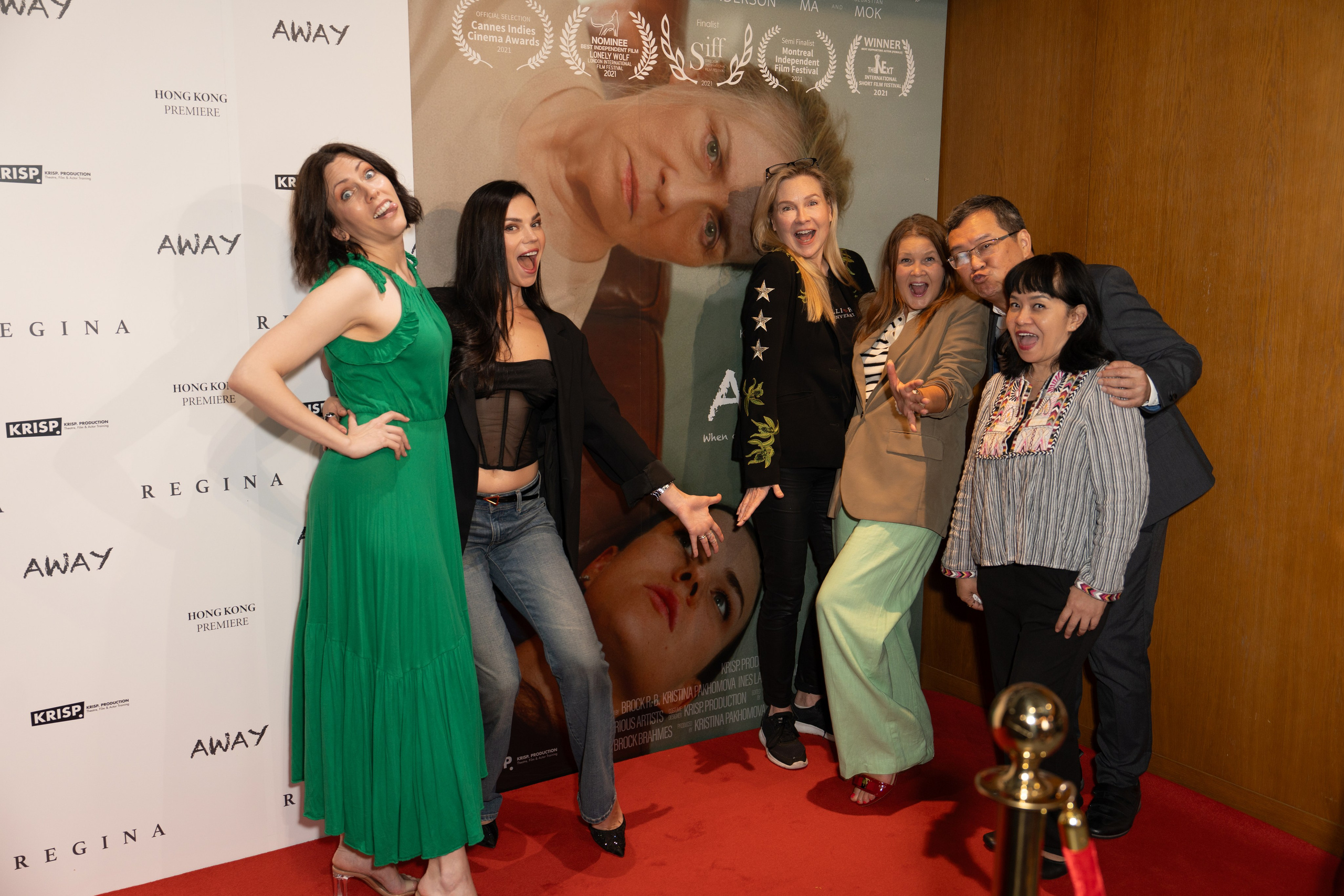 KRISP. PRODUCTION MOVIE PREMIER. ФОТОГРАФ В ГОНКОНГЕ (СВАДЬБЫ, FASHION, СЕМЕЙНЫЕ, МЕРОПРИЯТИЯ, ФОТОПРОГУЛКИ)