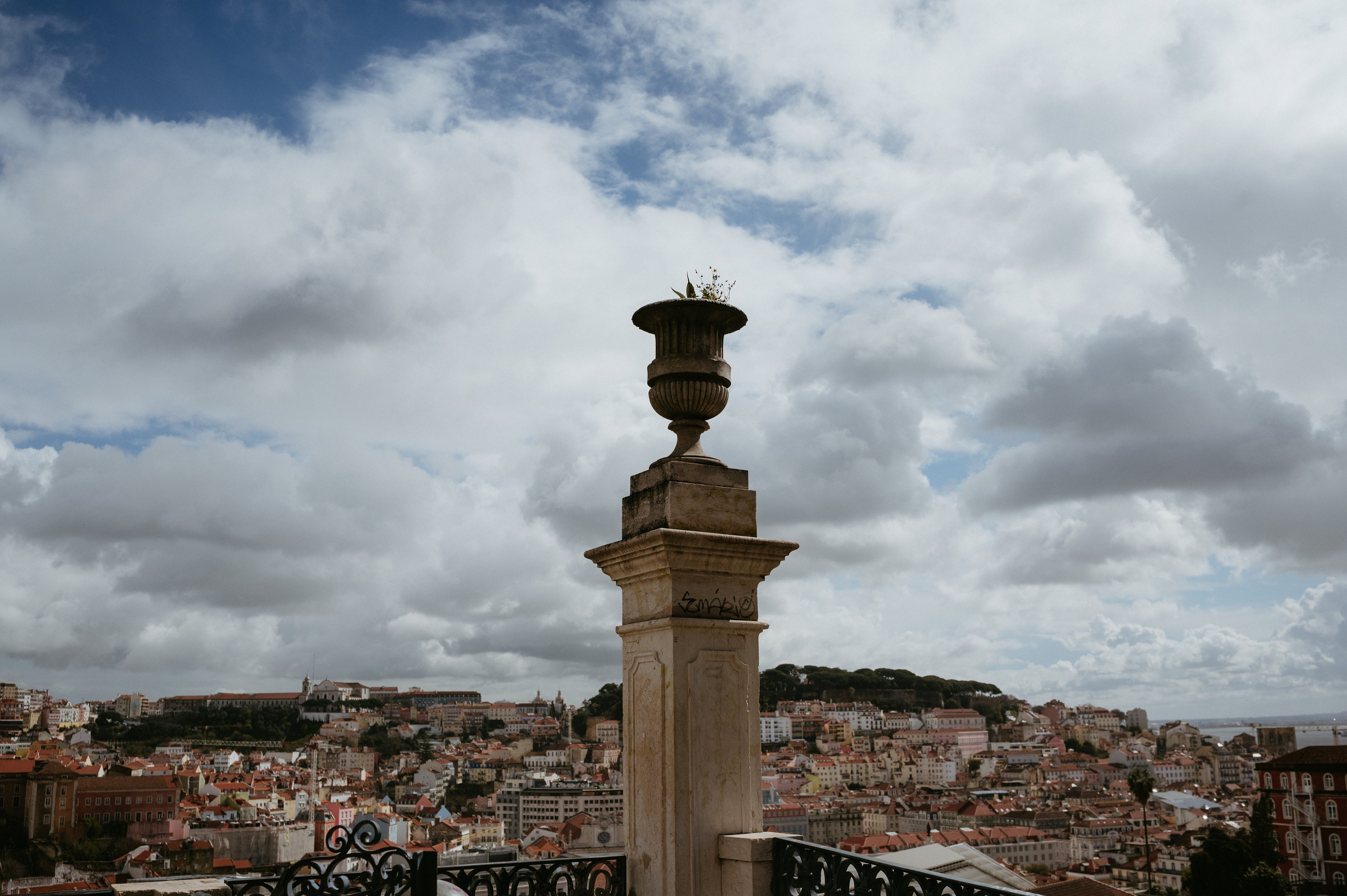Ședință foto romantică în Lisabona – Inspirație pentru fotografiile de nuntă. Valentin Melen — wedding photographer