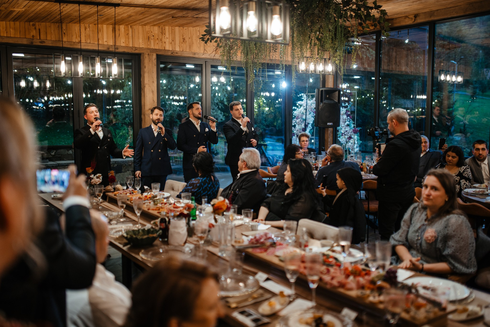 Nunta de Poveste la Sucevița: Cristi și Andreea. Servicii foto-video profesionale, pentru momente de neuitat