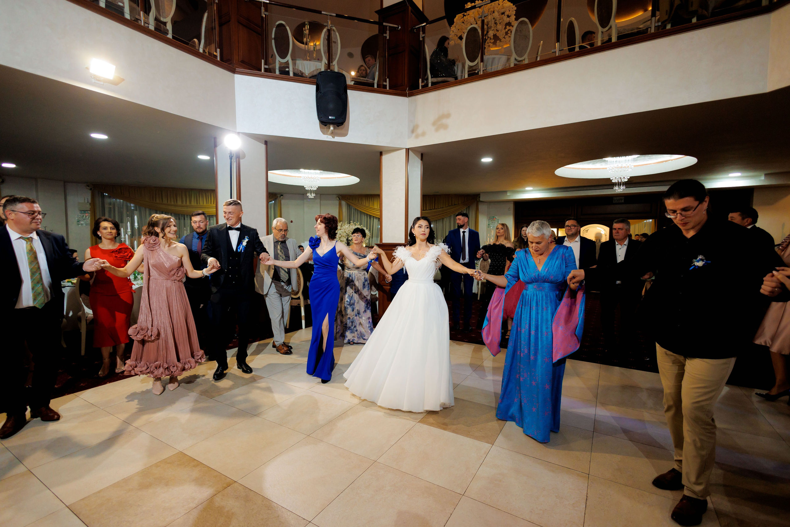 Loredana & Emilian – Ziua Nunții | Videografie - fotografie Botez Suceava, Iași, Botoșani. Servicii foto-video profesionale, pentru momente de neuitat