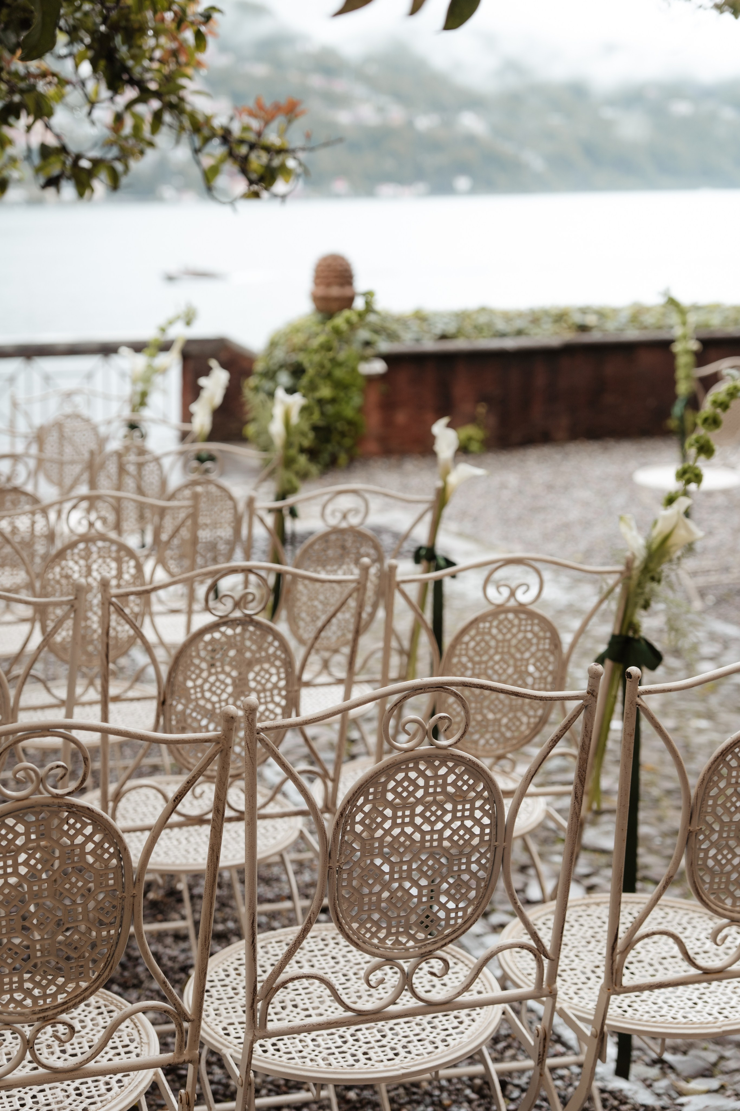 BEATRICE AND RAFAELE_LAKE COMO_Villa Regina Teodolinda. PHOTOGRAPHER IN ITALY
